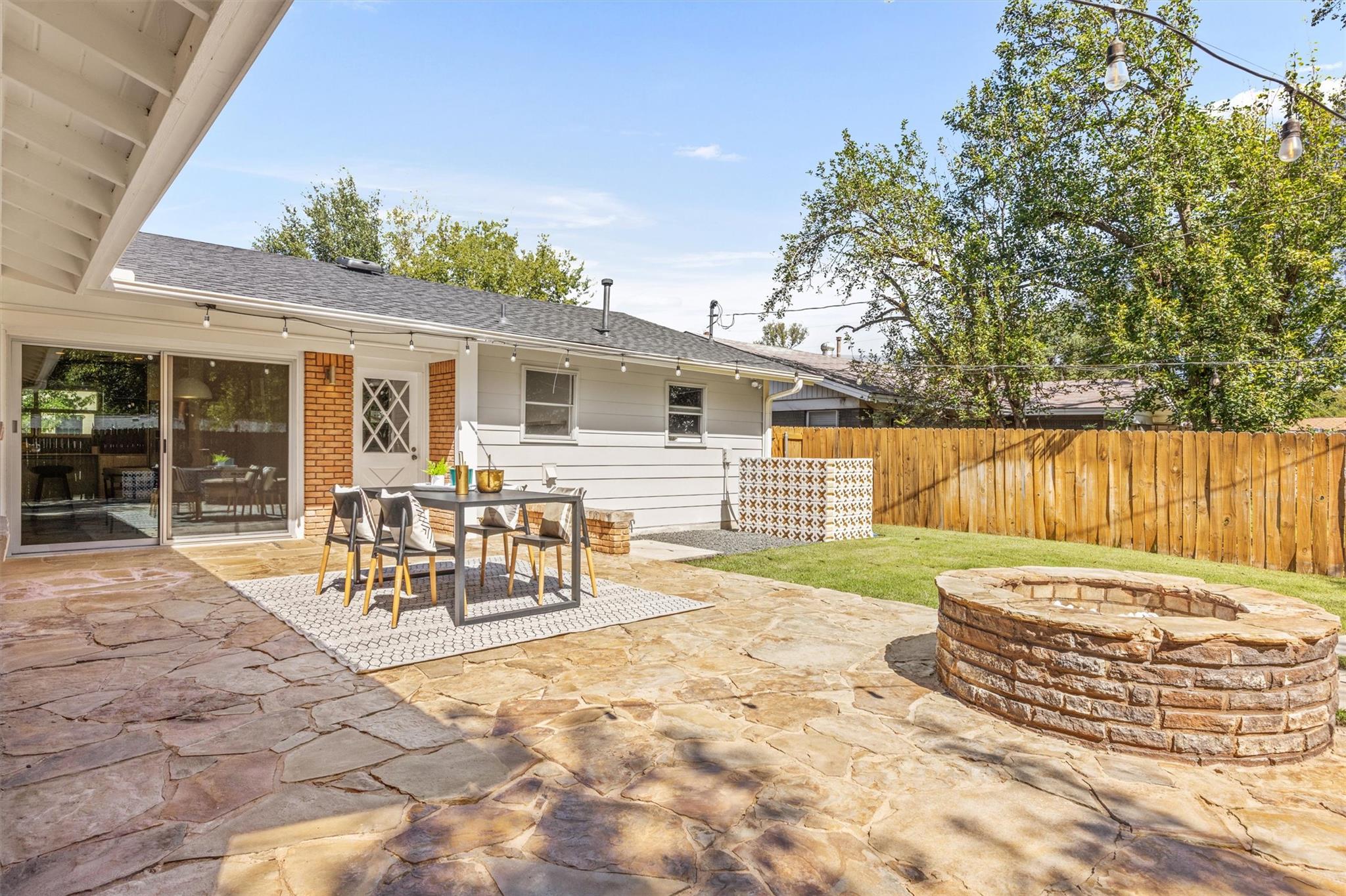 4605 Pack Saddle Pass Property Photo 35