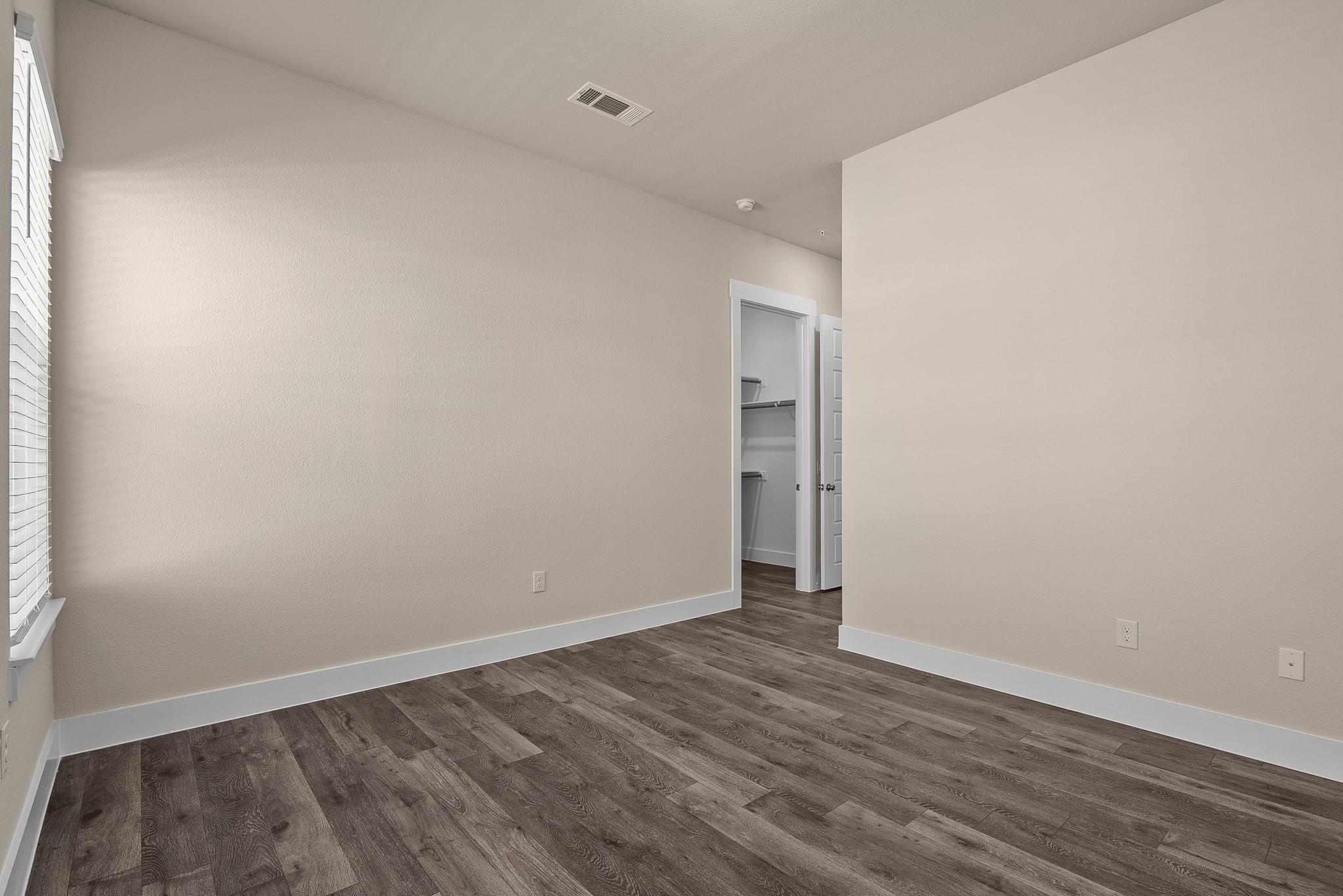 476 Suffield Dr #840 Property Photo 7