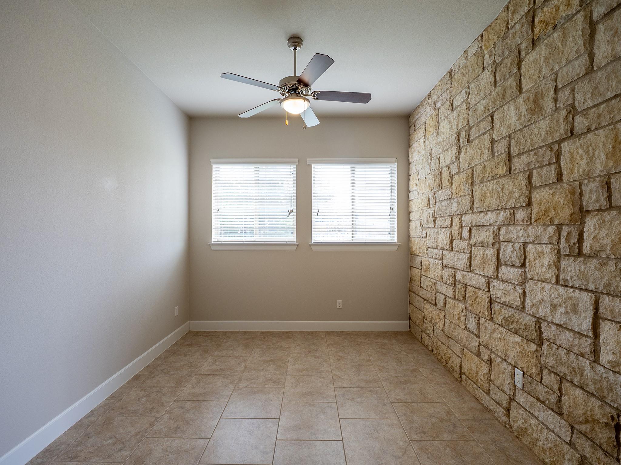18612 Rio Chama Ln Property Photo 13