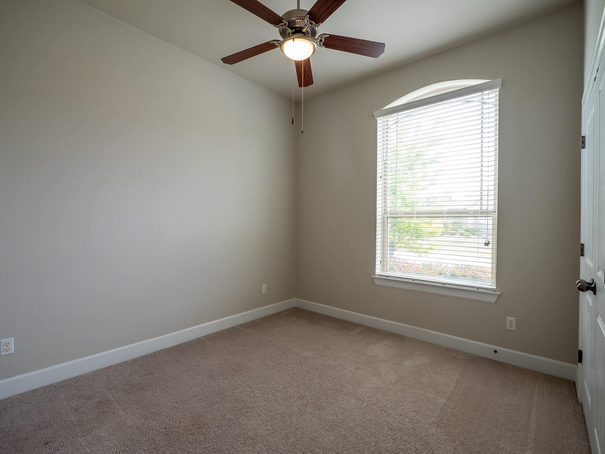 18612 Rio Chama Ln Property Photo 14