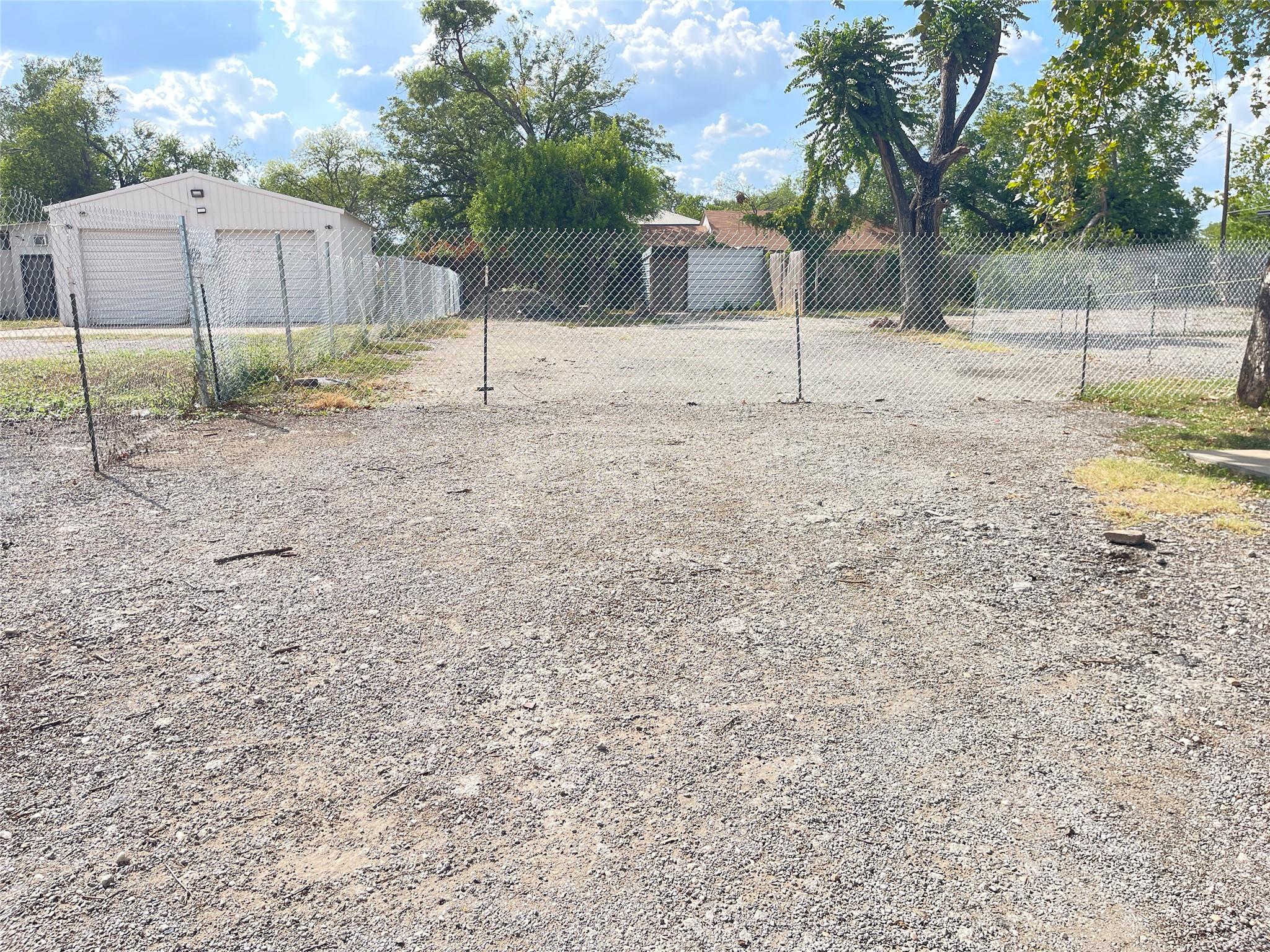 3012 Meldrum St Property Photo 19