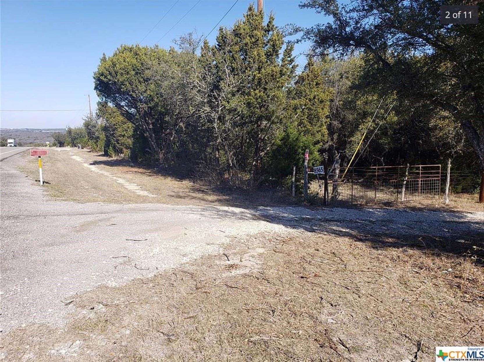 8565 S Us 183 Property Photo 2