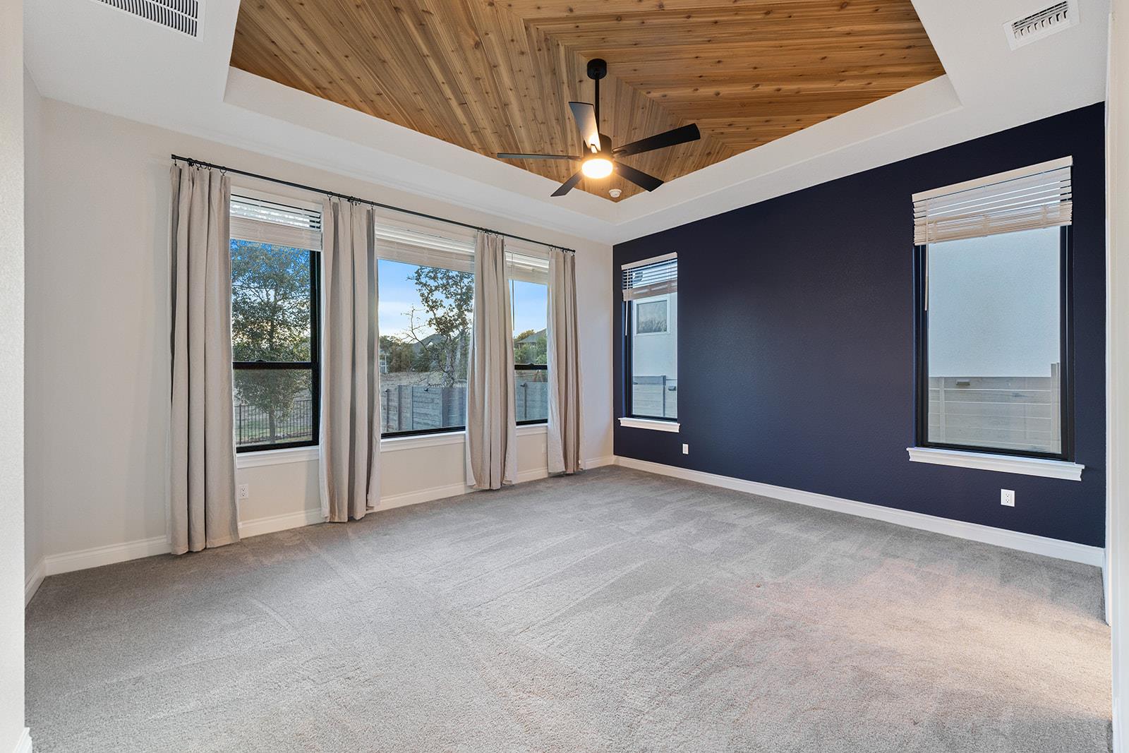 124 Silverwood Trl Property Photo 13