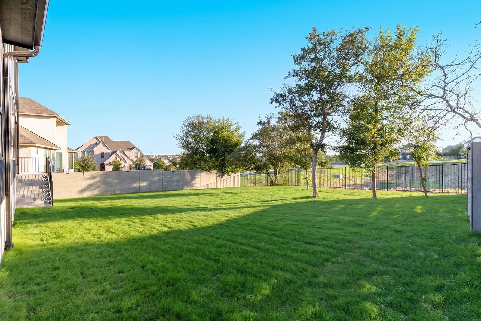 124 Silverwood Trl Property Photo 37