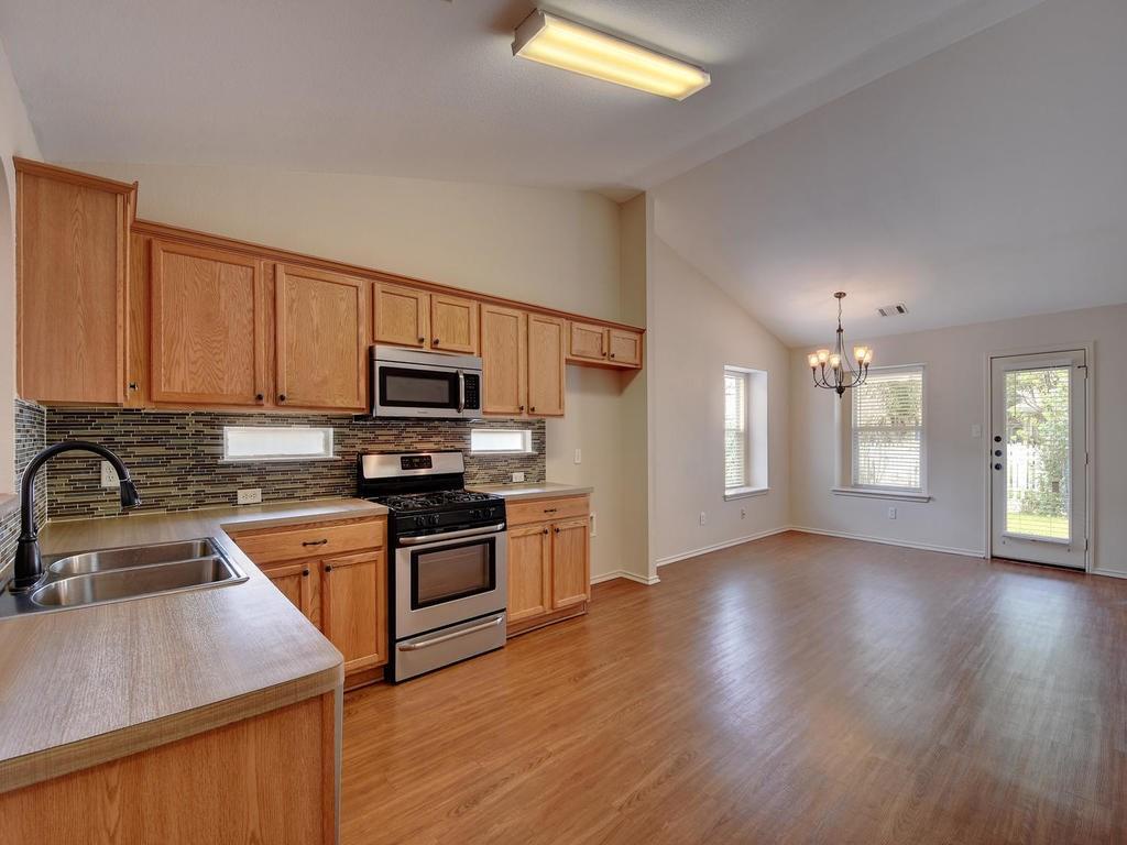 136 Strawn None Property Photo 13