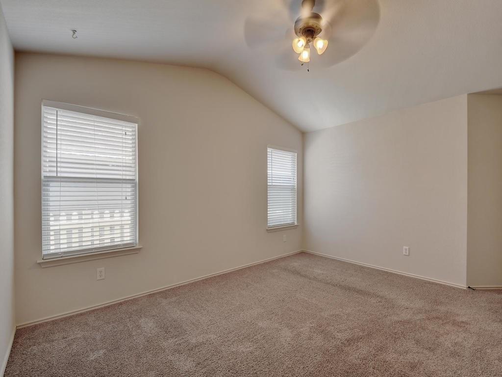 136 Strawn None Property Photo 19