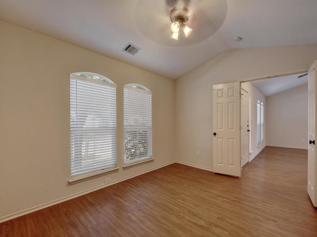 136 Strawn None Property Photo 21