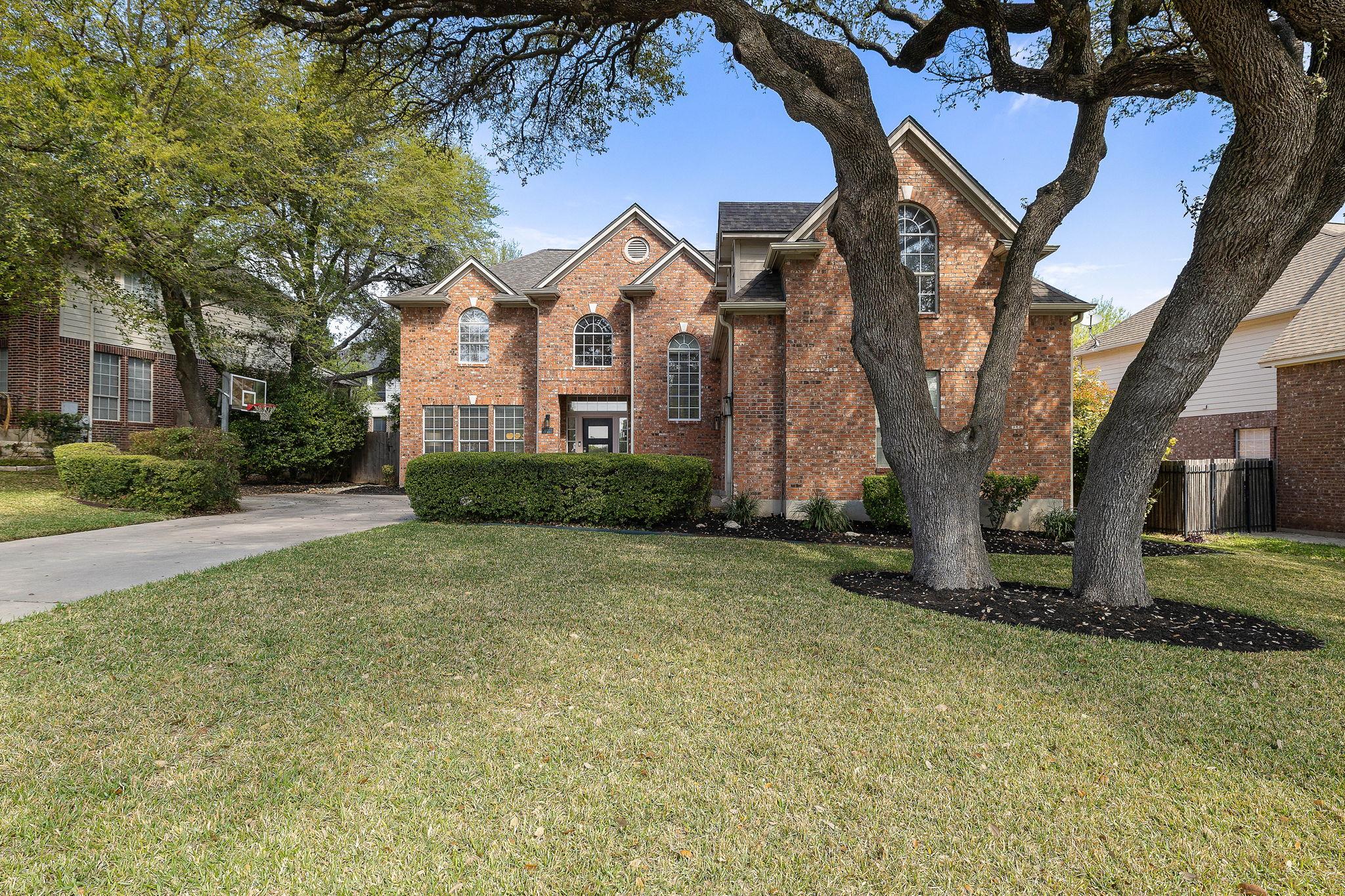 2114 Hilton Head Dr Property Photo 6