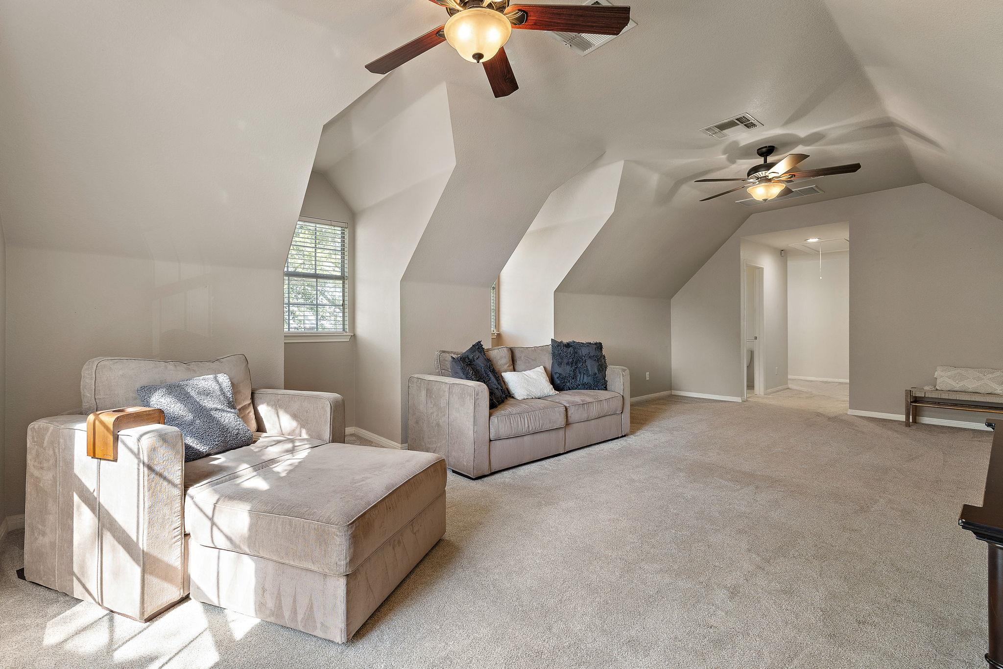 2114 Hilton Head Dr Property Photo 31