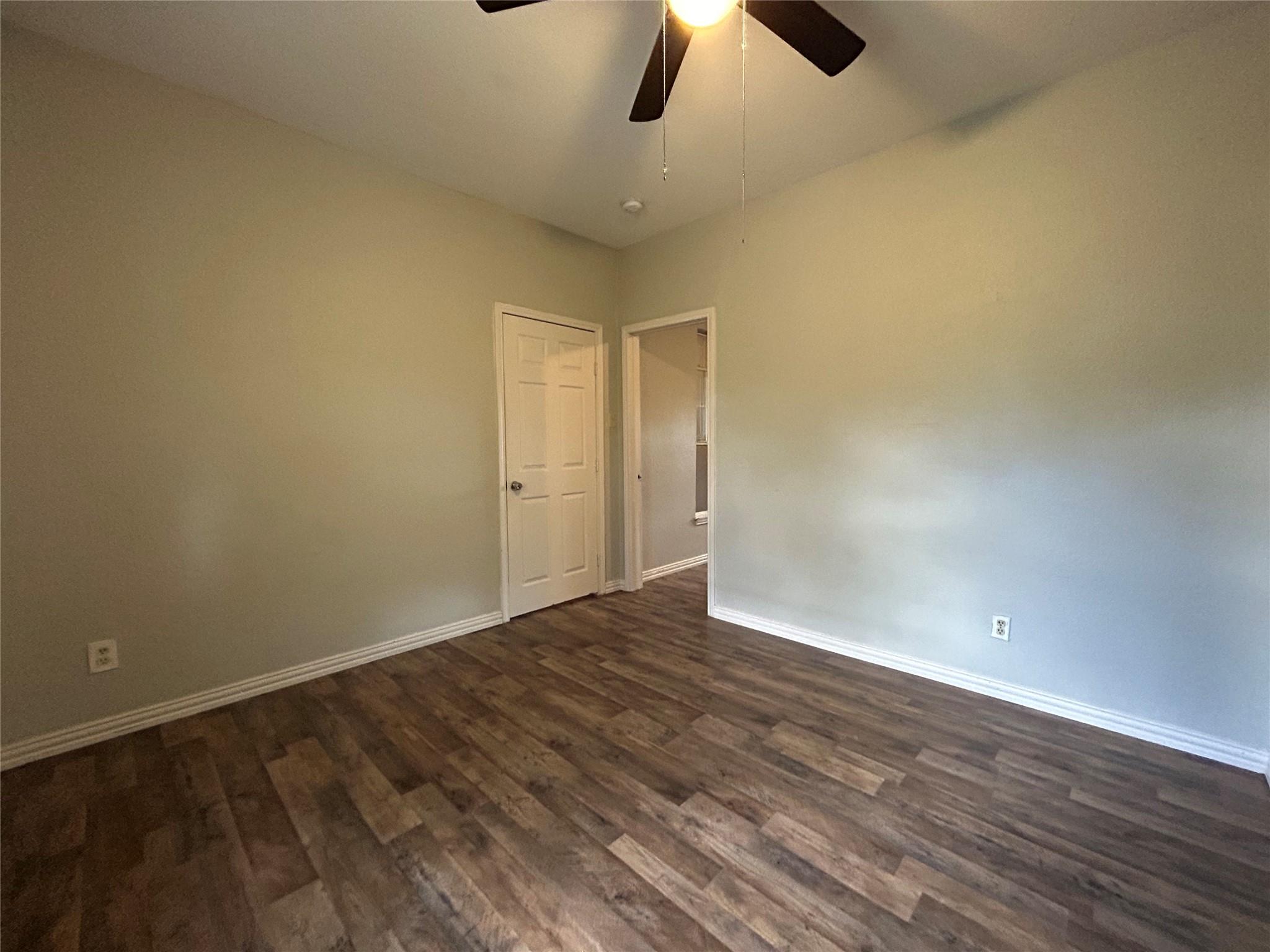 400 Symes St #b Property Photo 26
