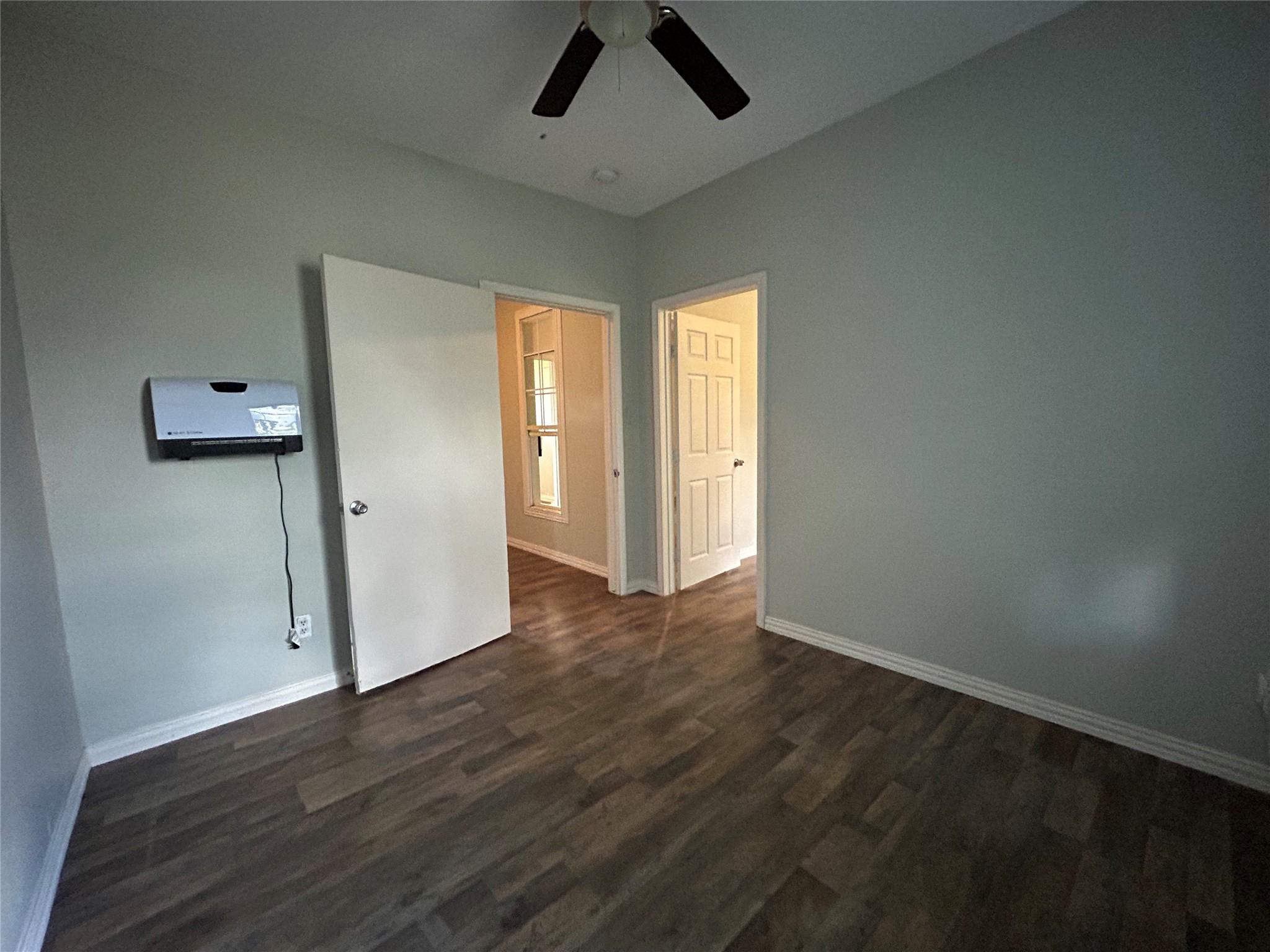 400 Symes St #b Property Photo 27