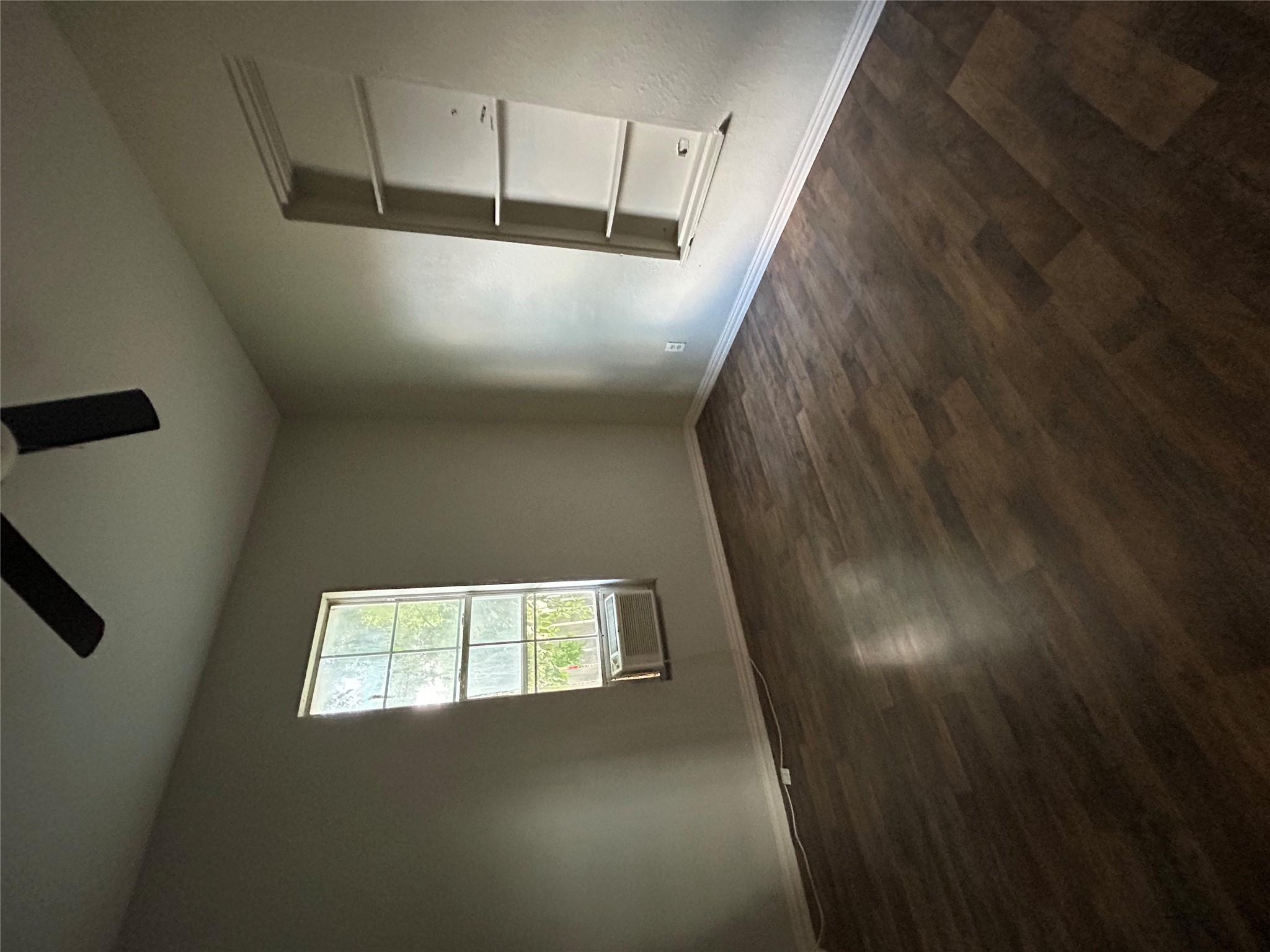 400 Symes St #b Property Photo 28