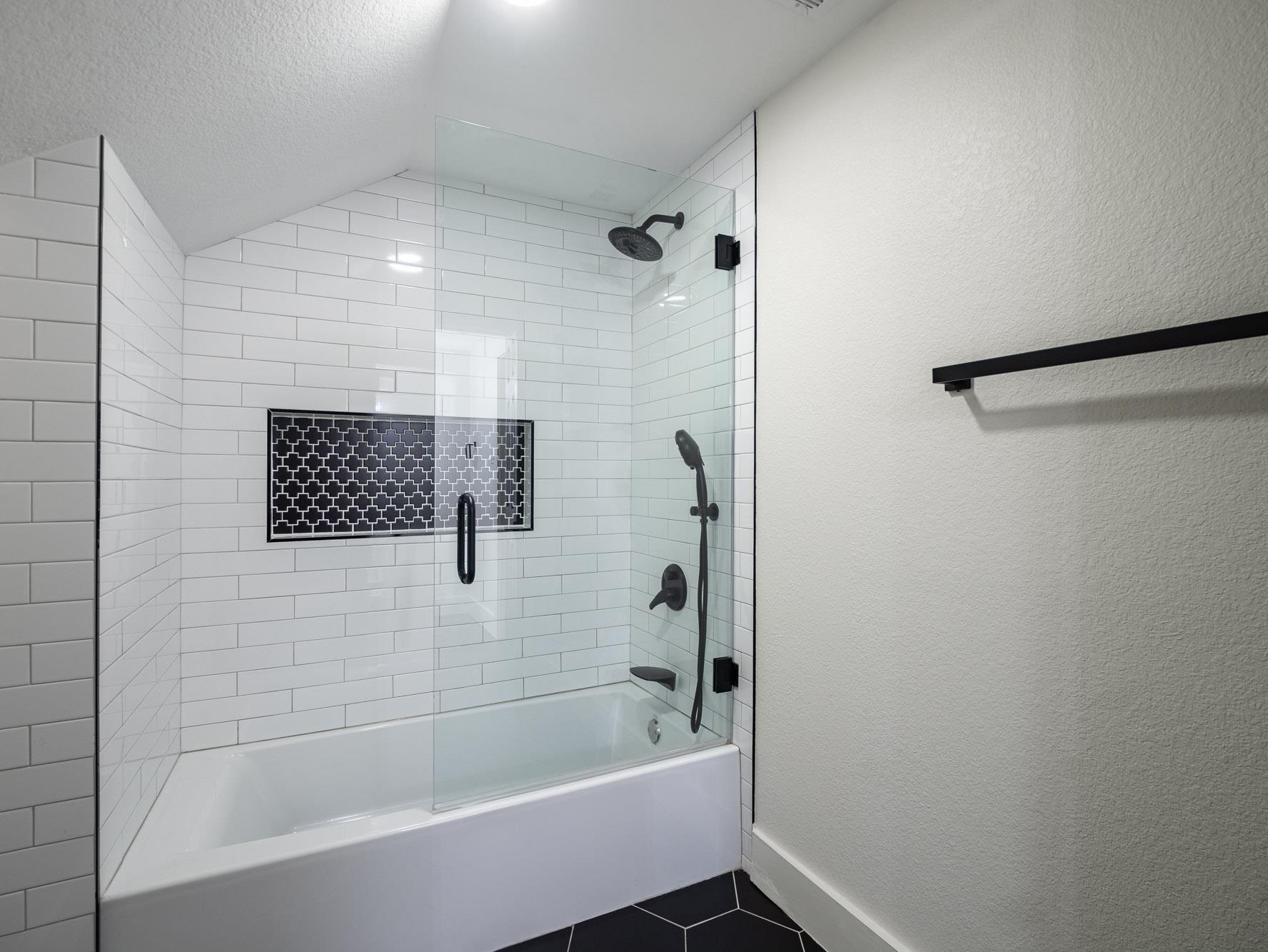 12319 Blue Water Dr Property Photo 32