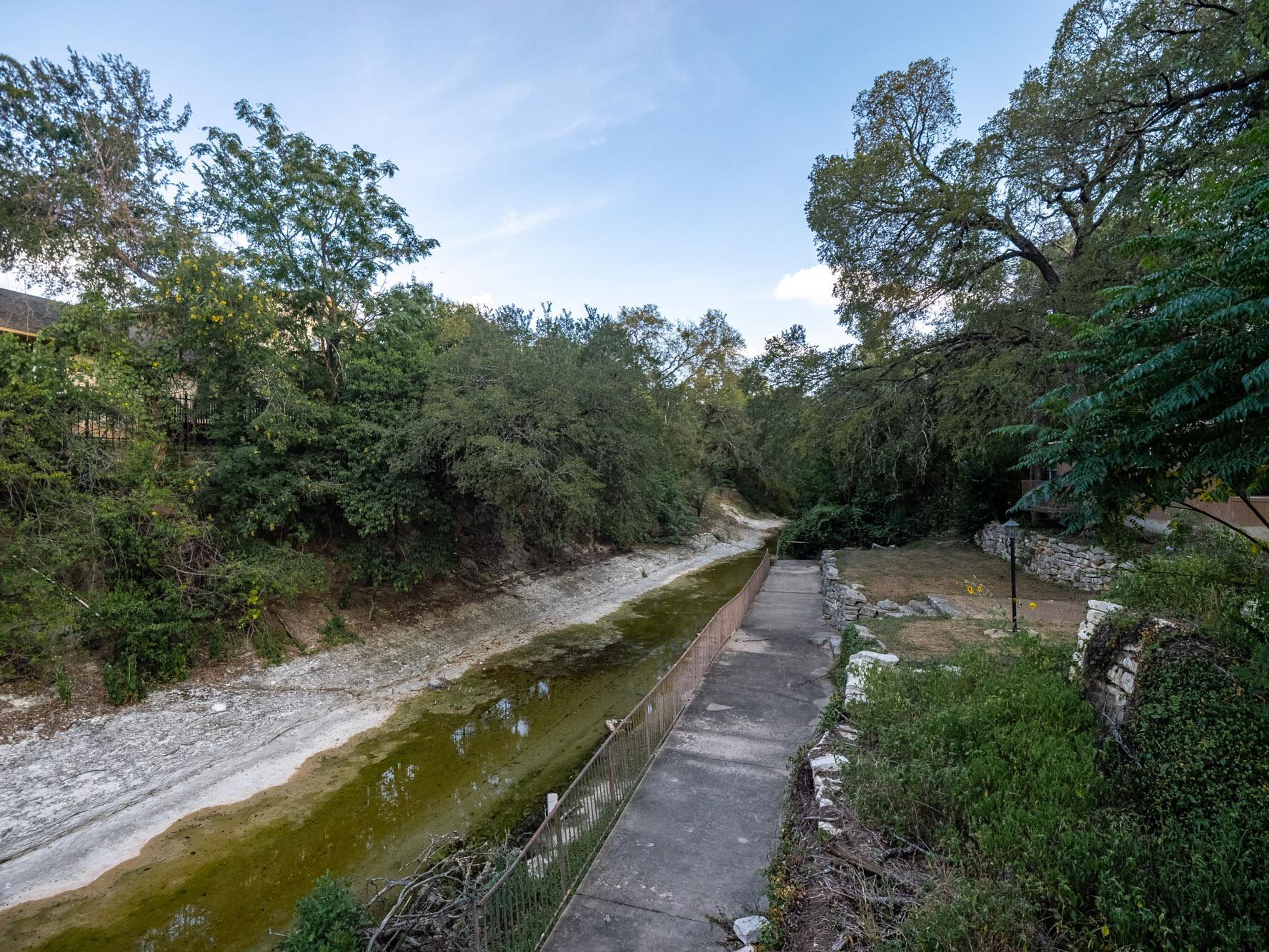 12319 Blue Water Dr Property Photo 38