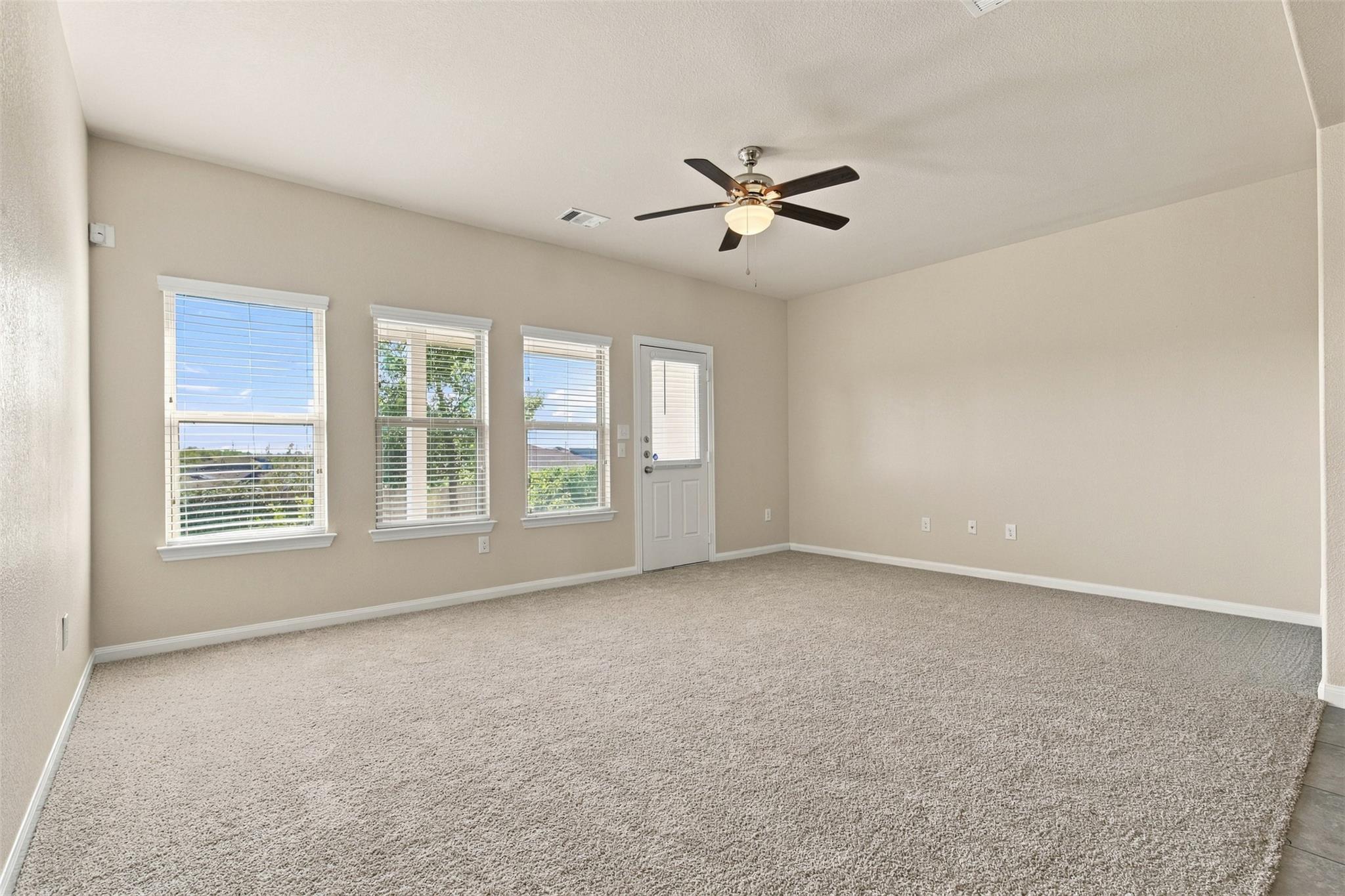 13911 Stripling Ln #22 Property Photo 10