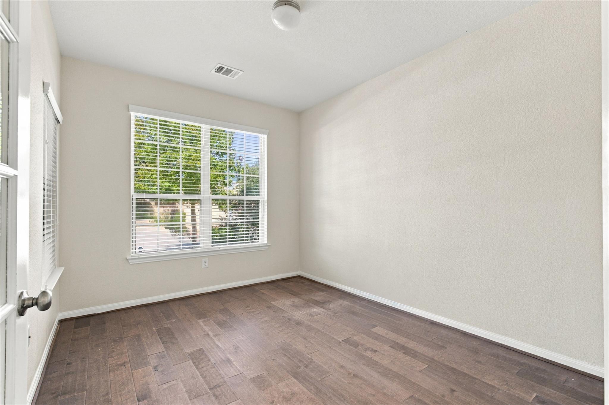 13911 Stripling Ln #22 Property Photo 11
