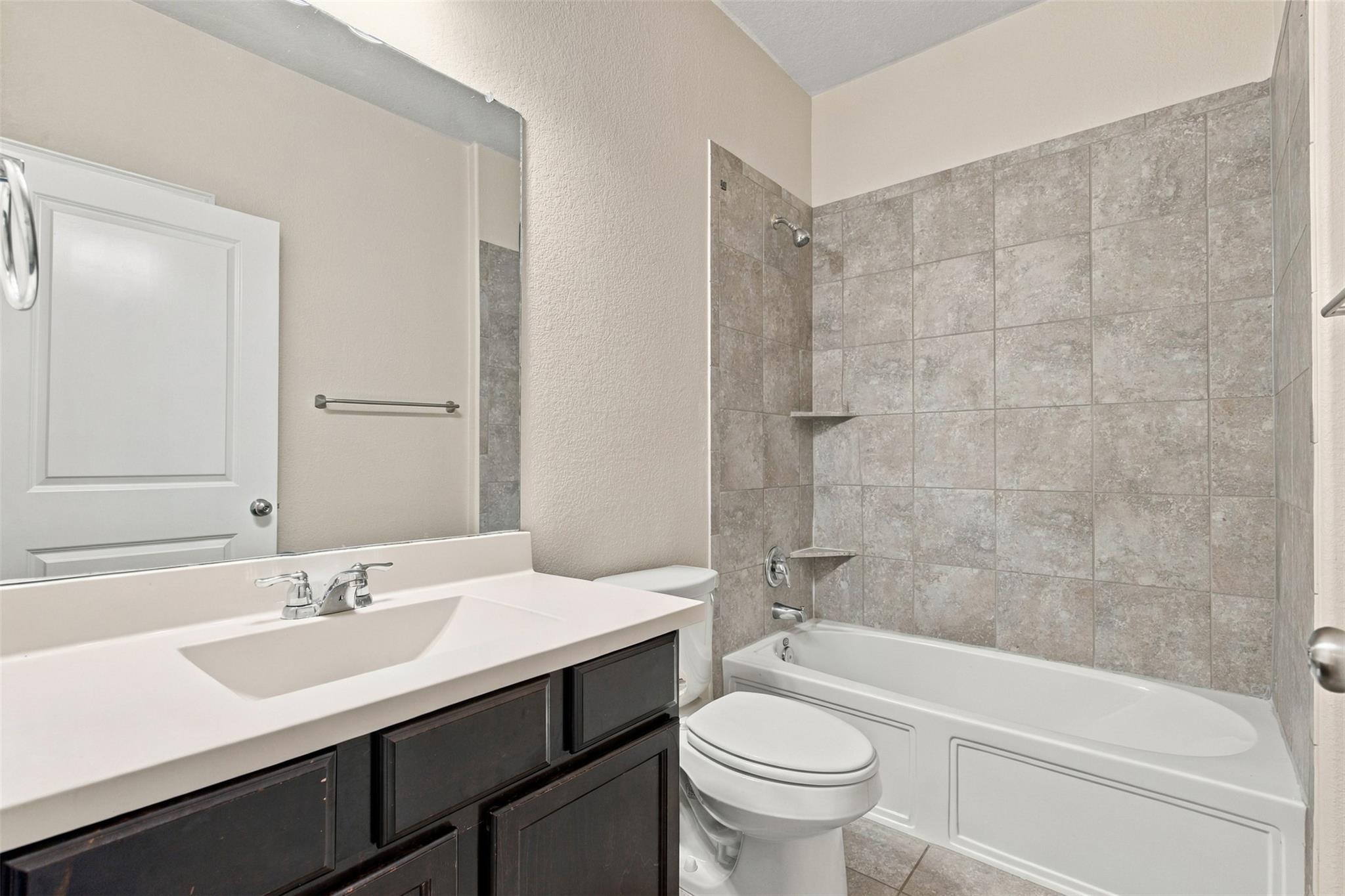 13911 Stripling Ln #22 Property Photo 17