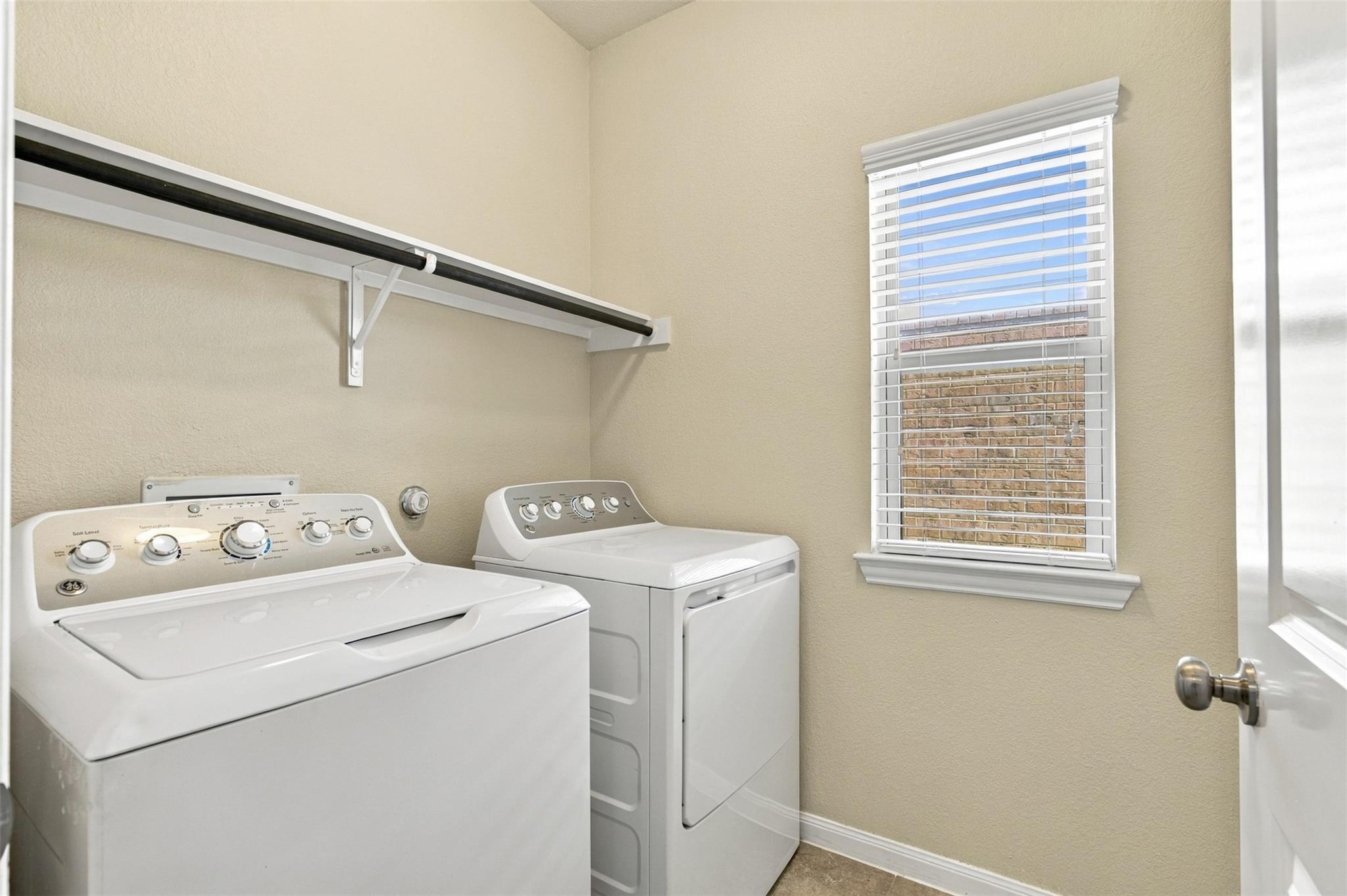 13911 Stripling Ln #22 Property Photo 19