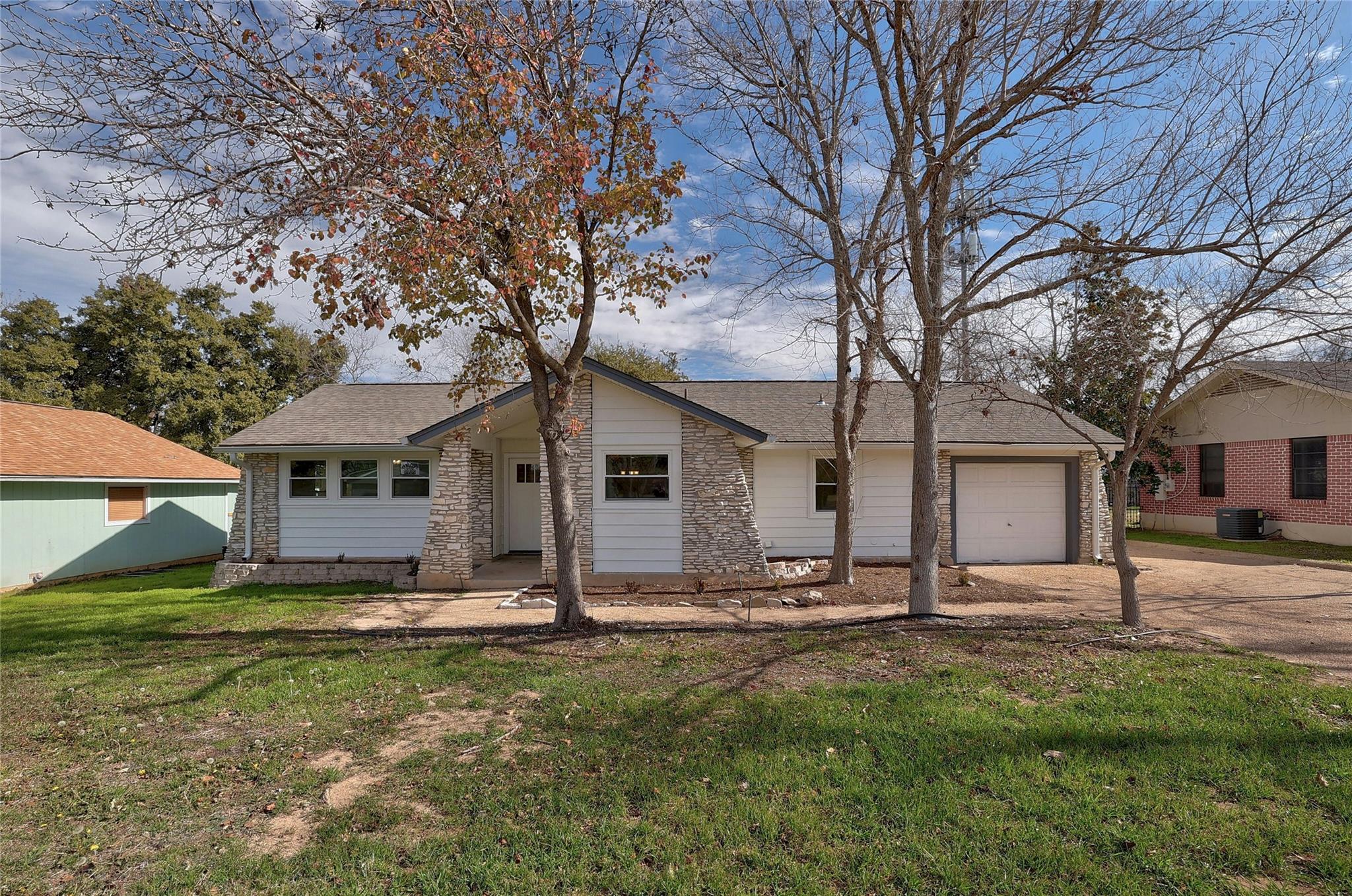 2901 Blue Ridge Dr Property Photo