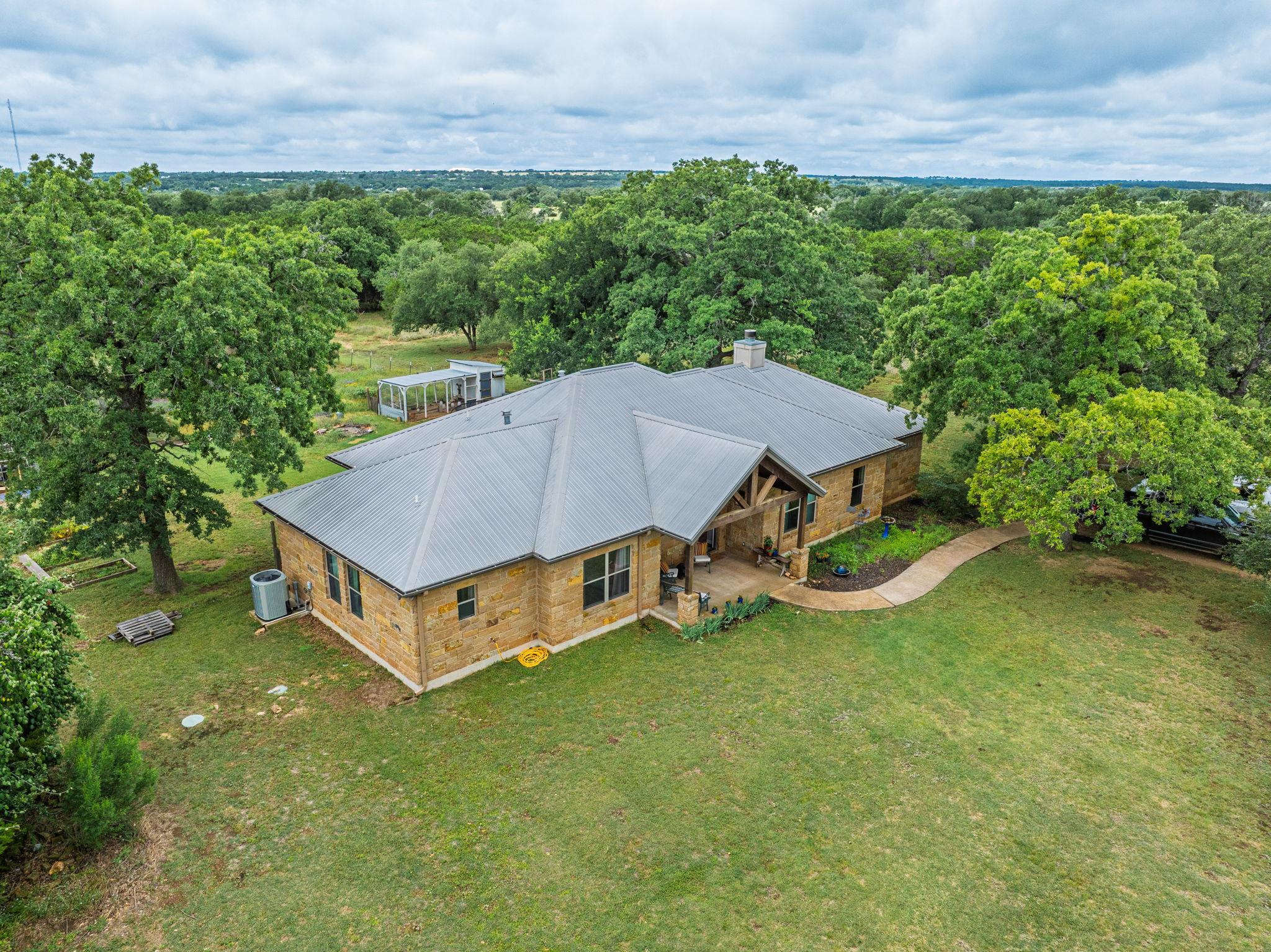 7075 Rr 1869 None #1869 Property Photo 1