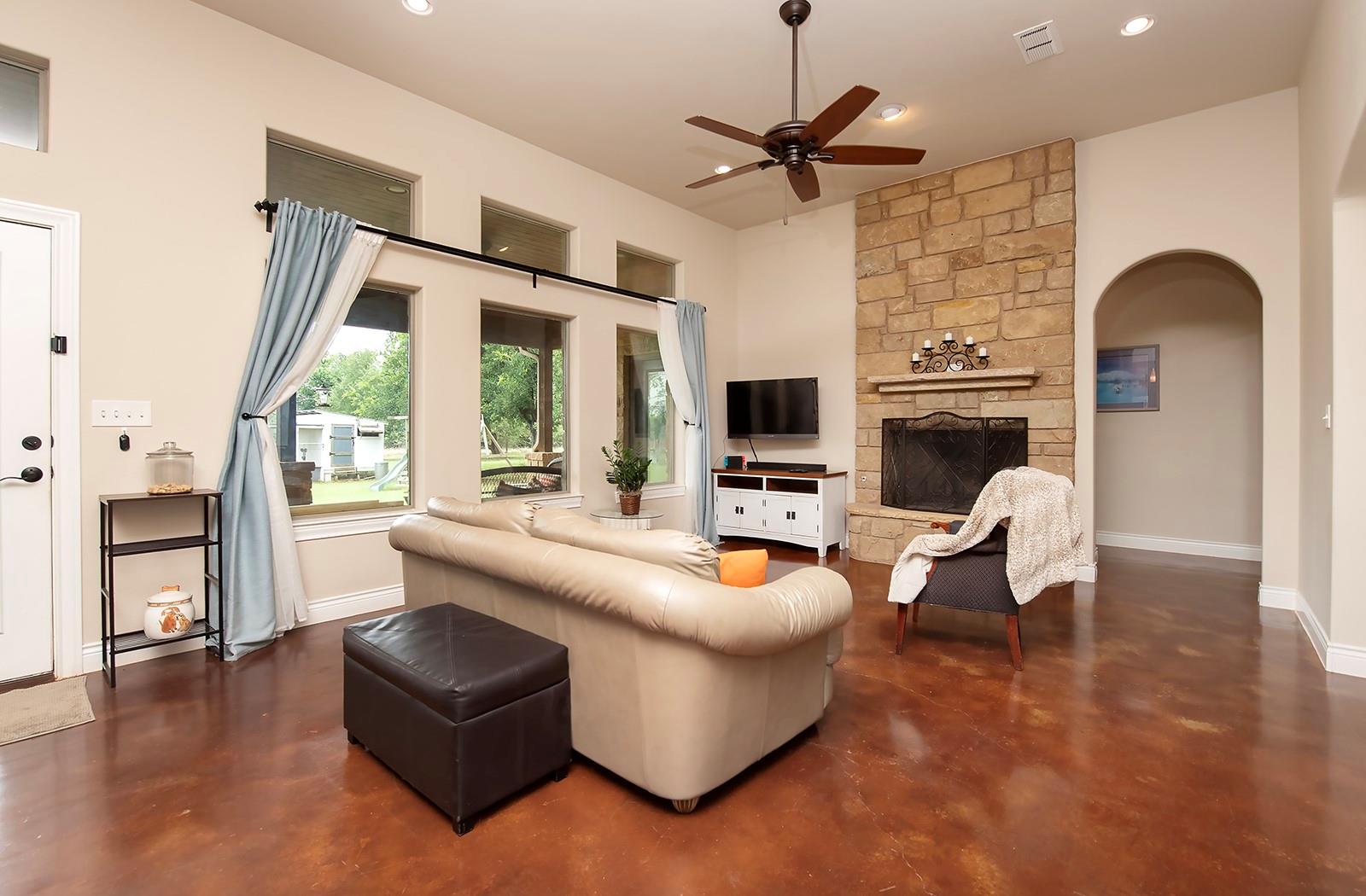 7075 Rr 1869 None #1869 Property Photo 6