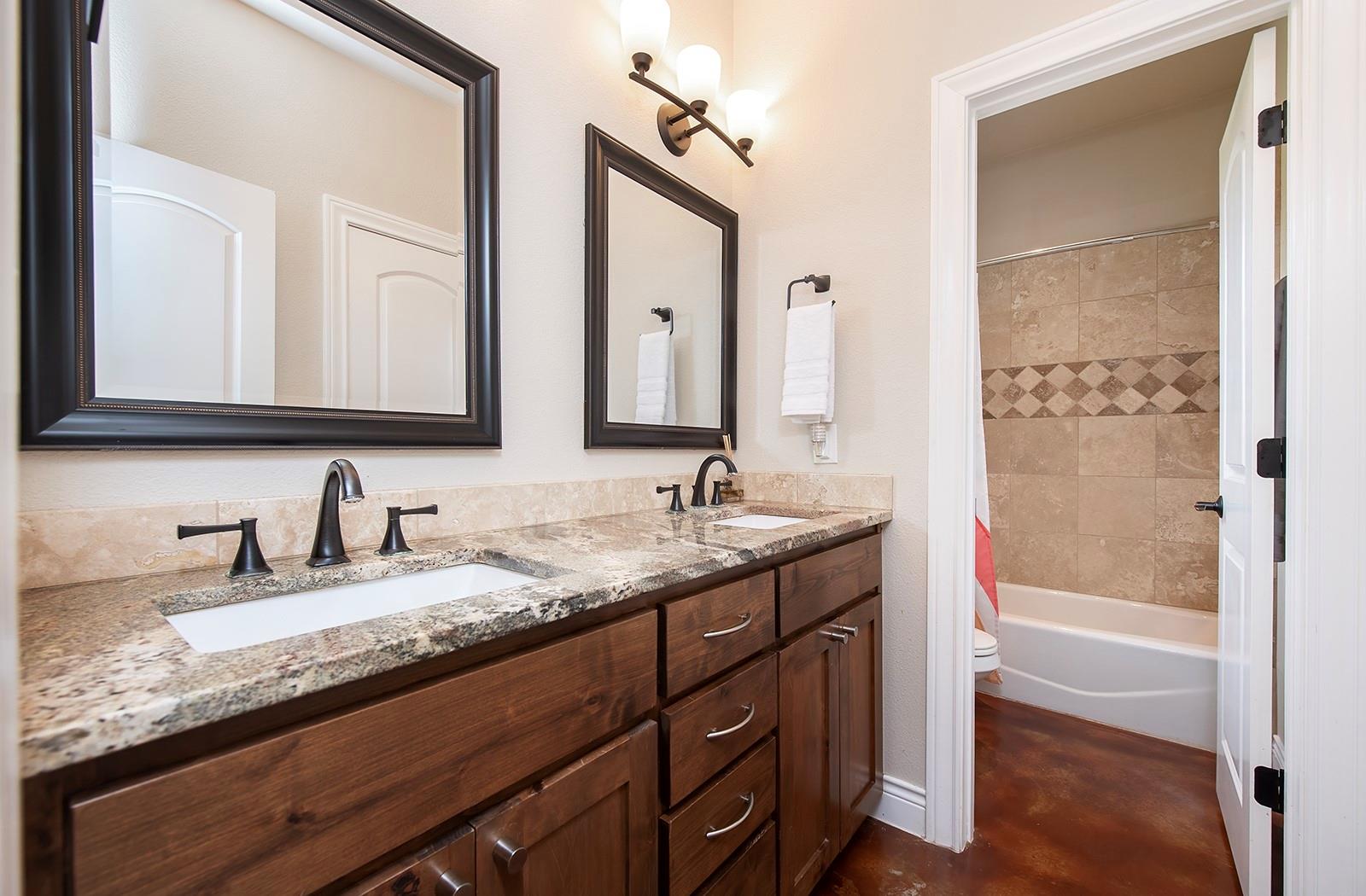 7075 Rr 1869 None #1869 Property Photo 18