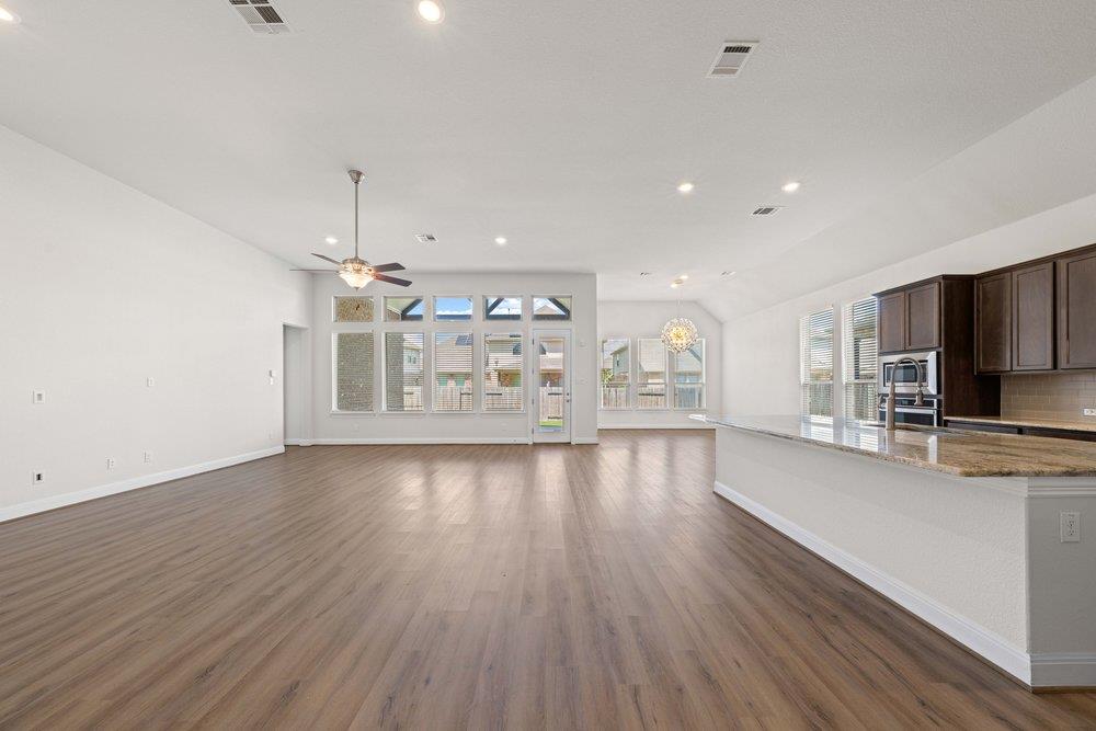 4208 Brean Down Rd Property Photo 12