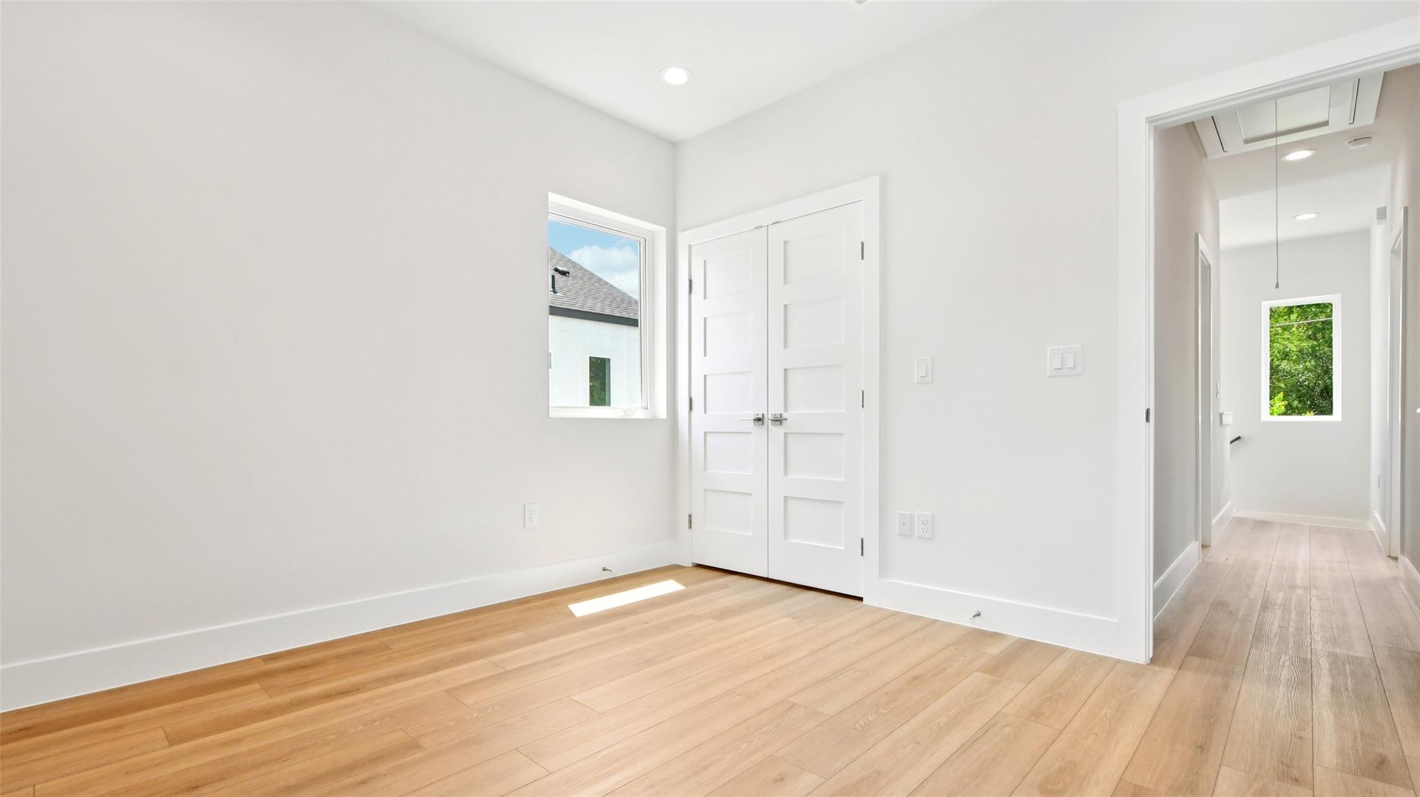 106 W Fawnridge Dr #1 Property Photo 6