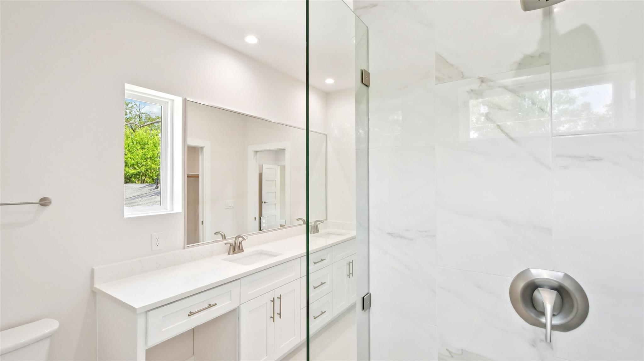 106 W Fawnridge Dr #1 Property Photo 8