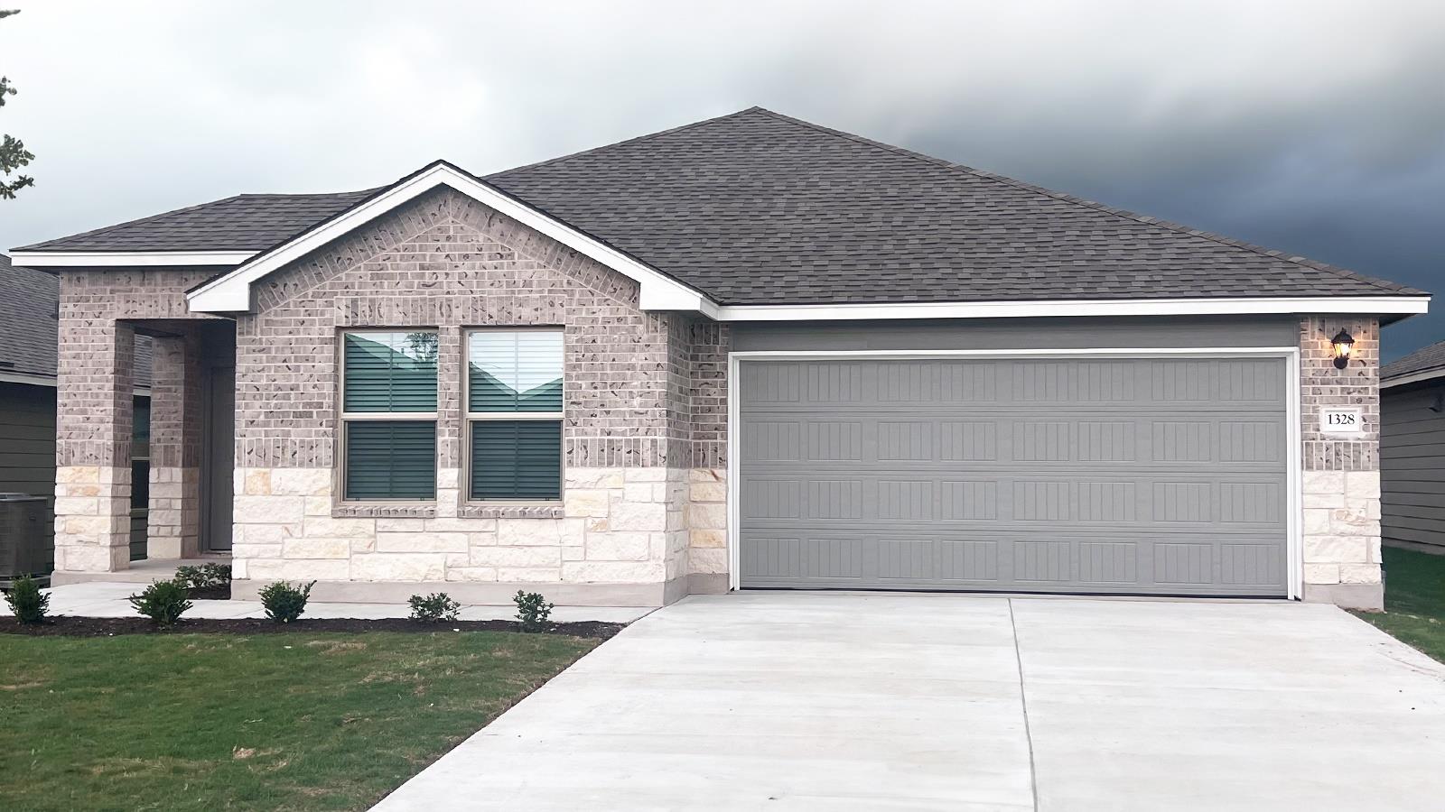 1328 Athan Dr Property Photo