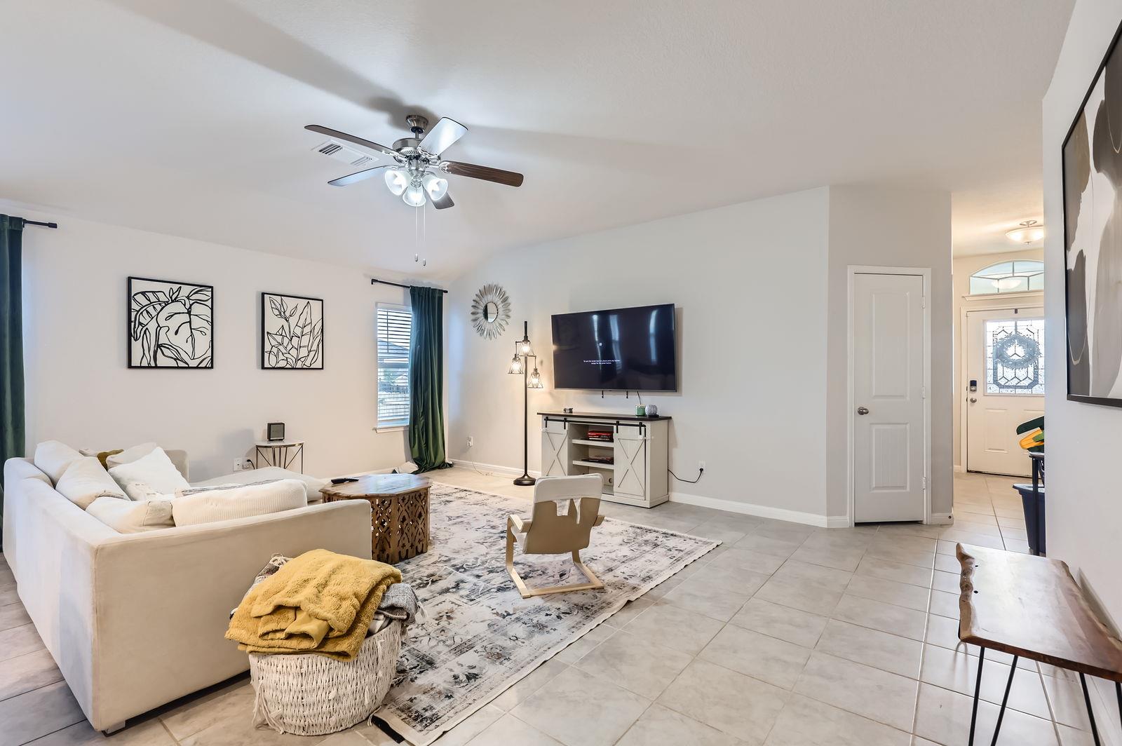 236 Cinnamon Loop Property Photo 4