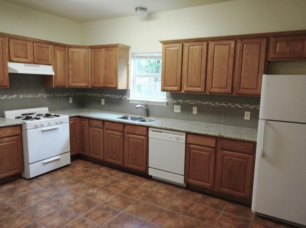 4704 Ledesma Rd #a & B Property Photo 4
