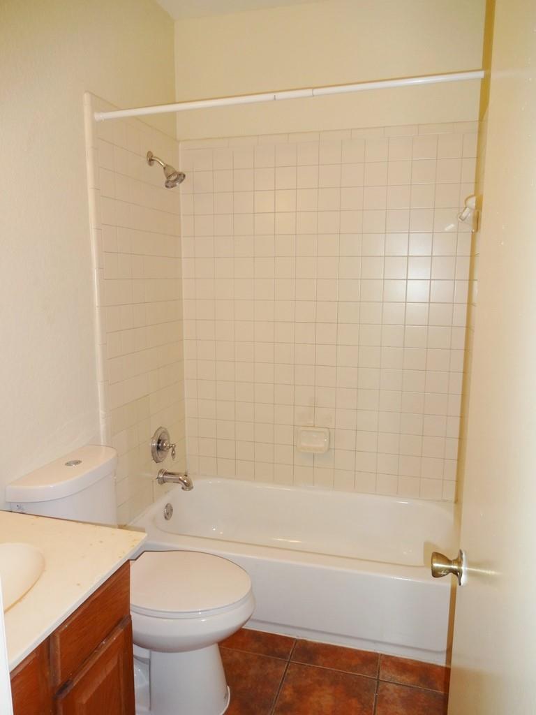 4704 Ledesma Rd #a & B Property Photo 11