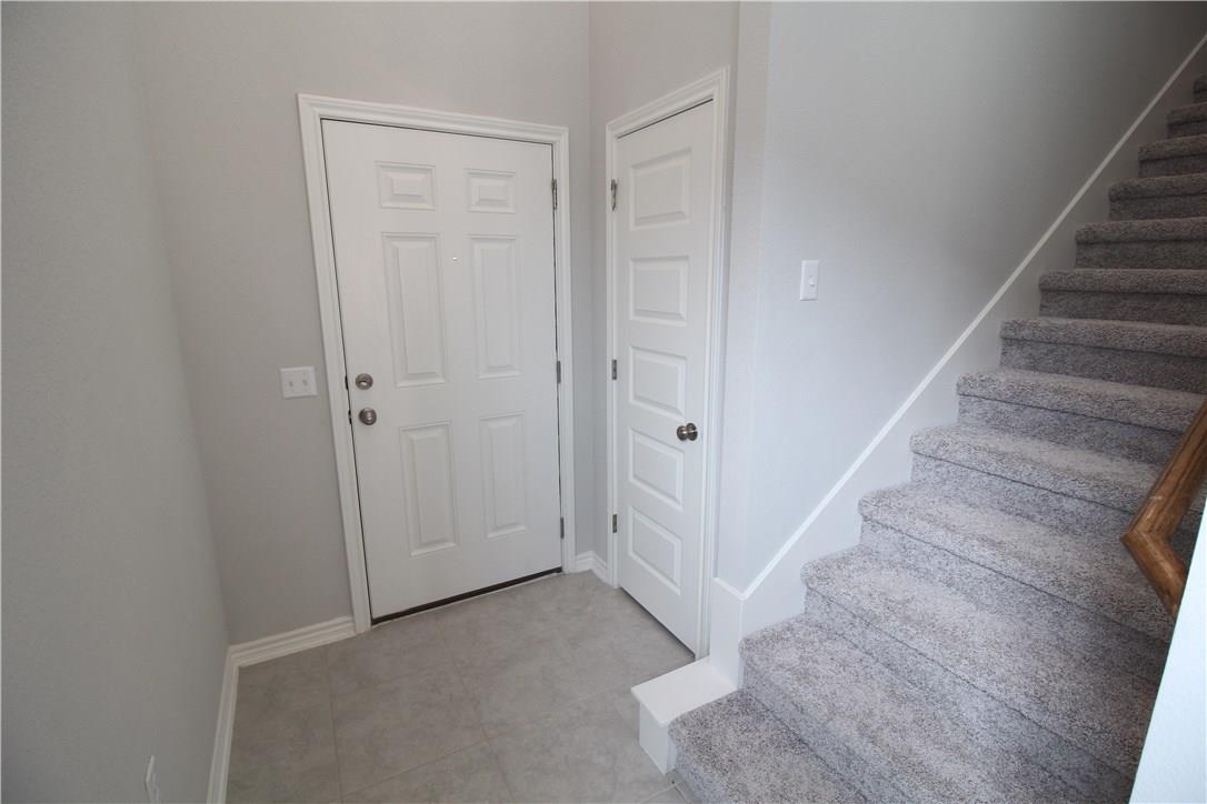 1320 Ambler Dr Property Photo 3
