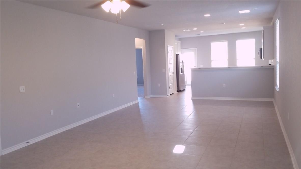 1320 Ambler Dr Property Photo 5