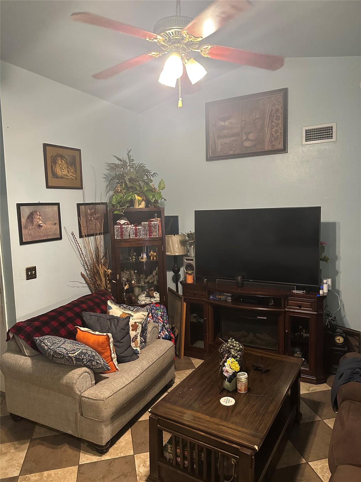 7007 Colony Loop Dr Property Photo 14