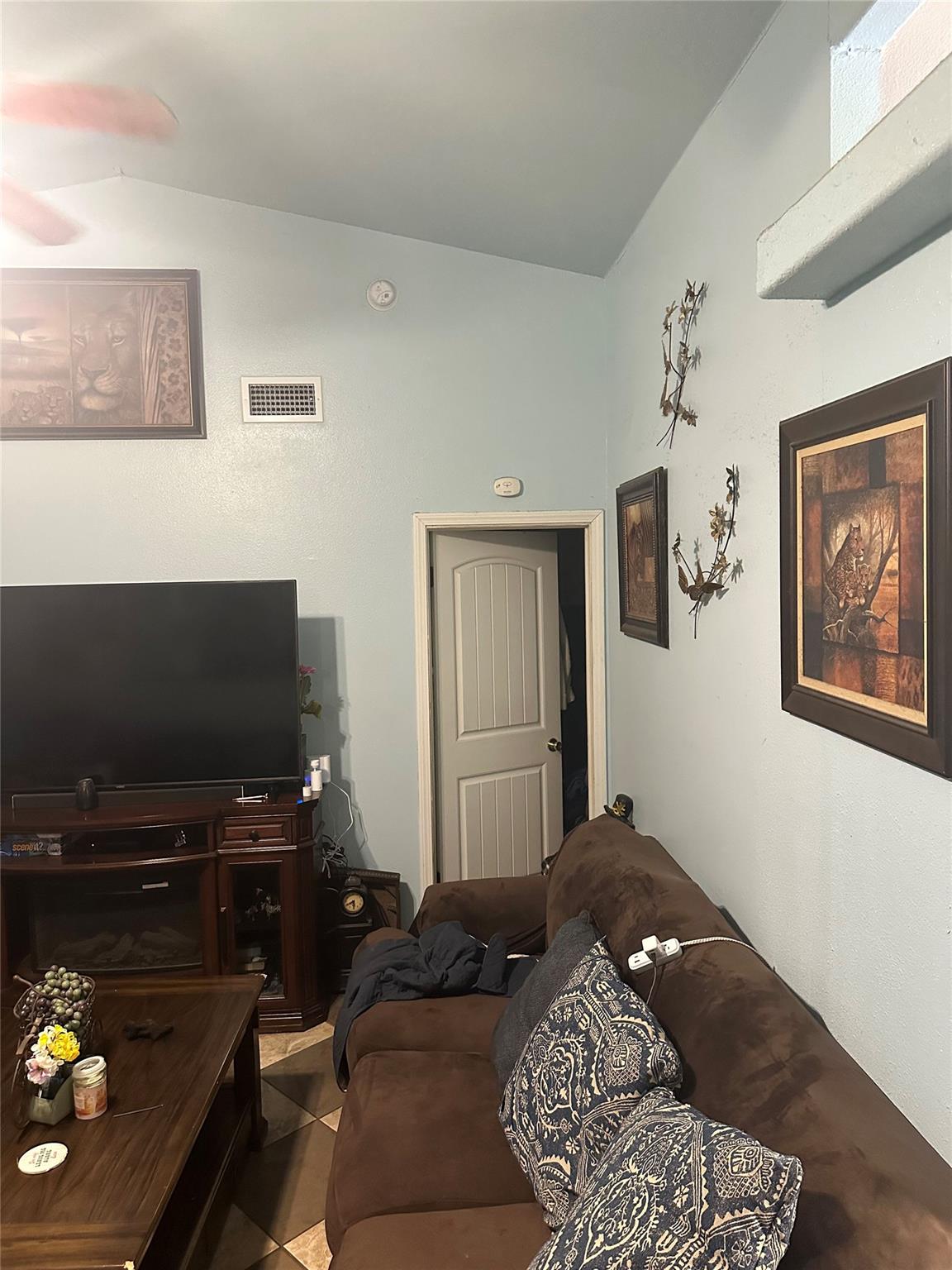 7007 Colony Loop Dr Property Photo 15