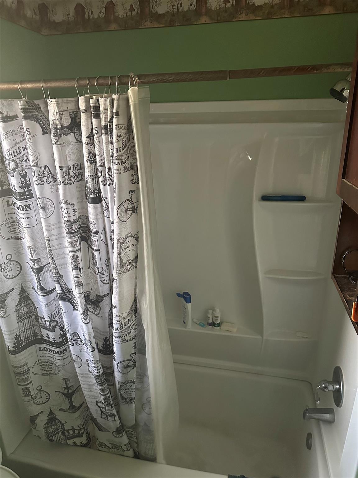 7007 Colony Loop Dr Property Photo 16