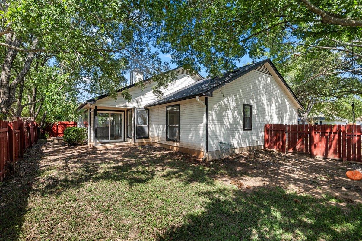 201 Susana Ln Property Photo 6