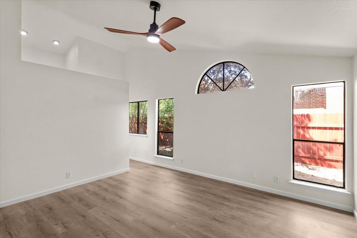 201 Susana Ln Property Photo 33