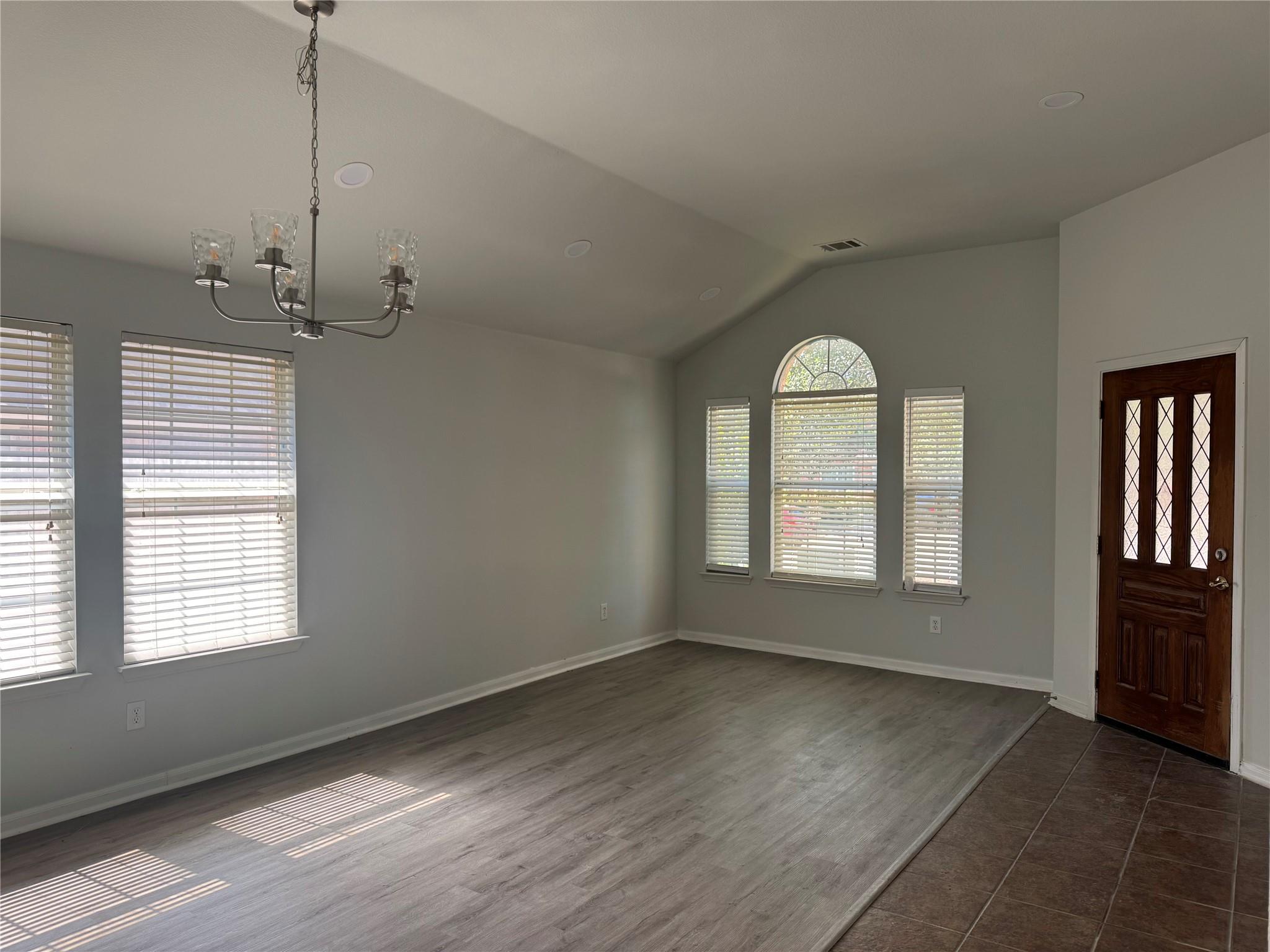 2602 Granite Creek Dr Property Photo 2