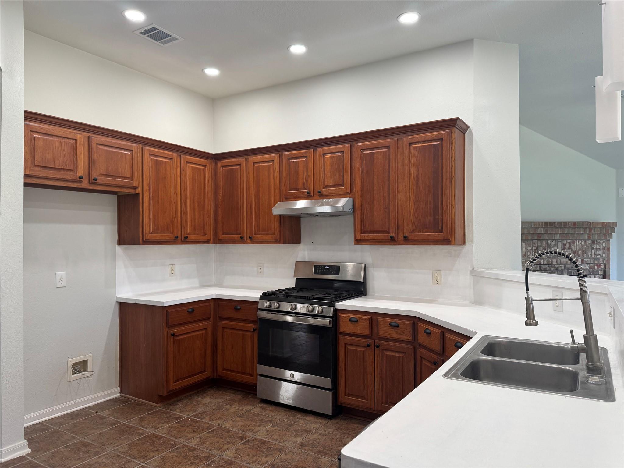 2602 Granite Creek Dr Property Photo 6