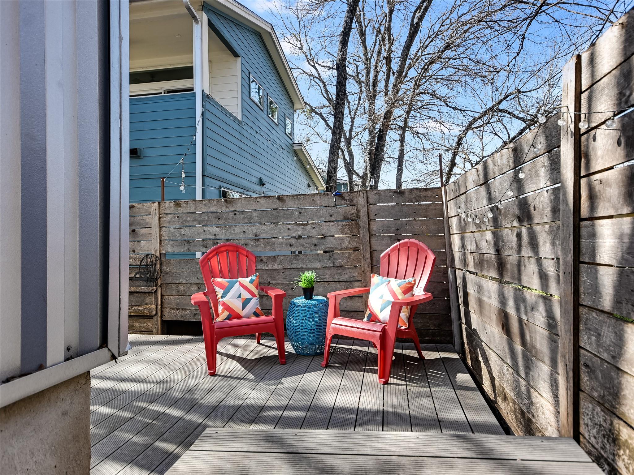1302 Delano St B Property Photo 15