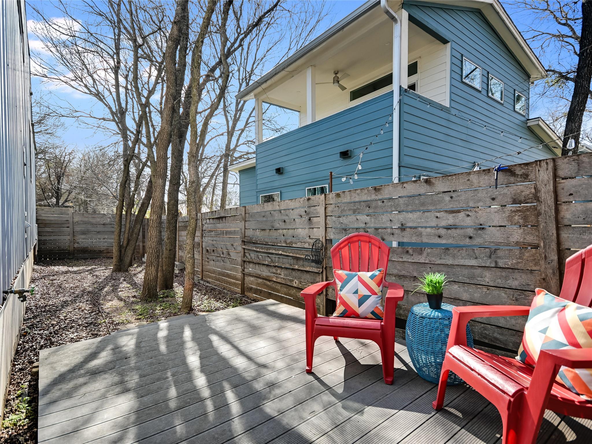 1302 Delano St B Property Photo 16