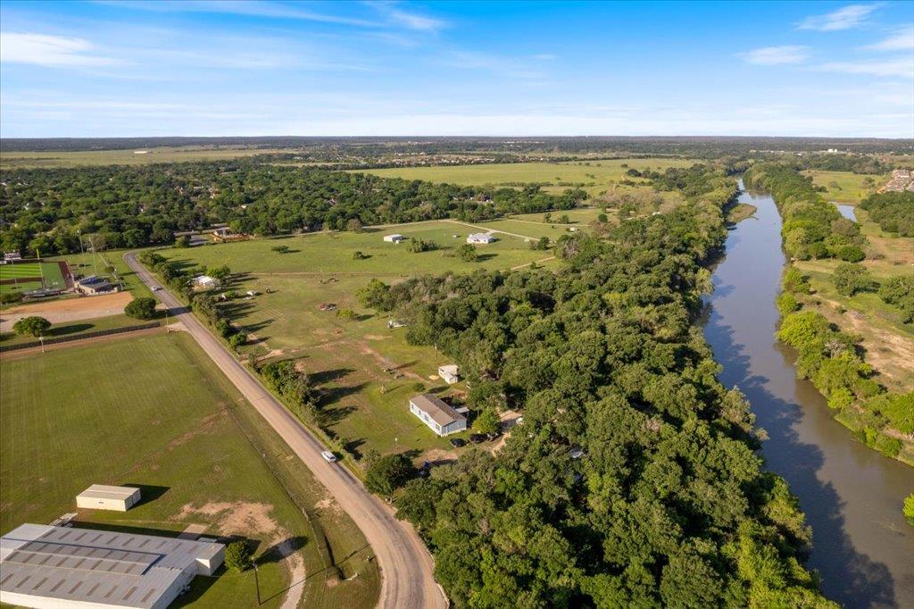 1218 Lovers Ln Property Photo 9