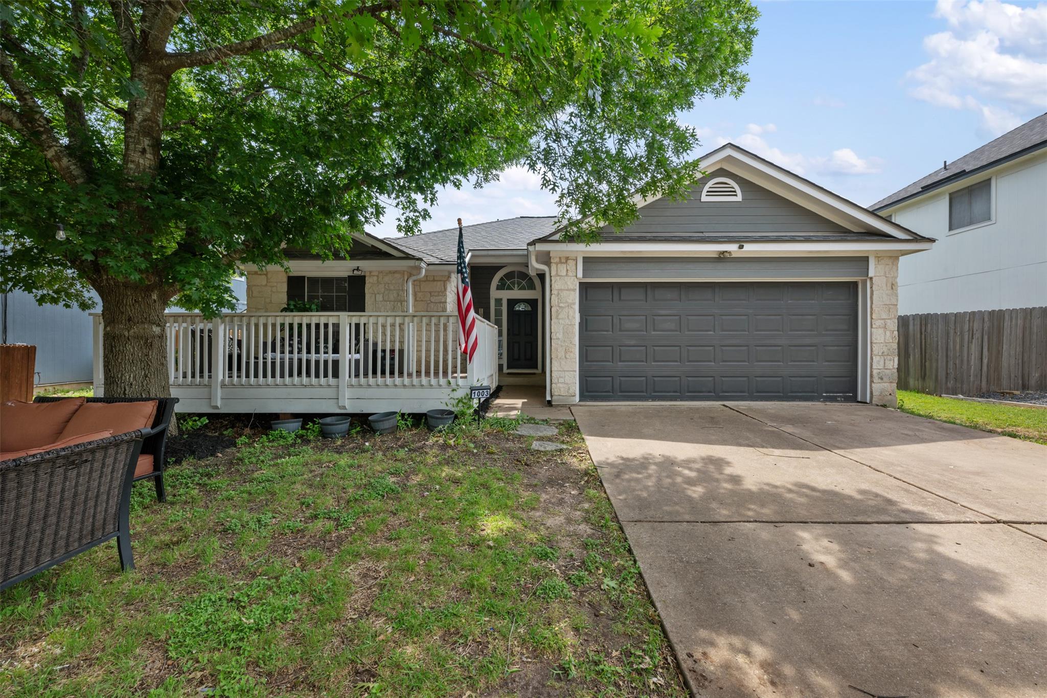 1003 Buttercup CT