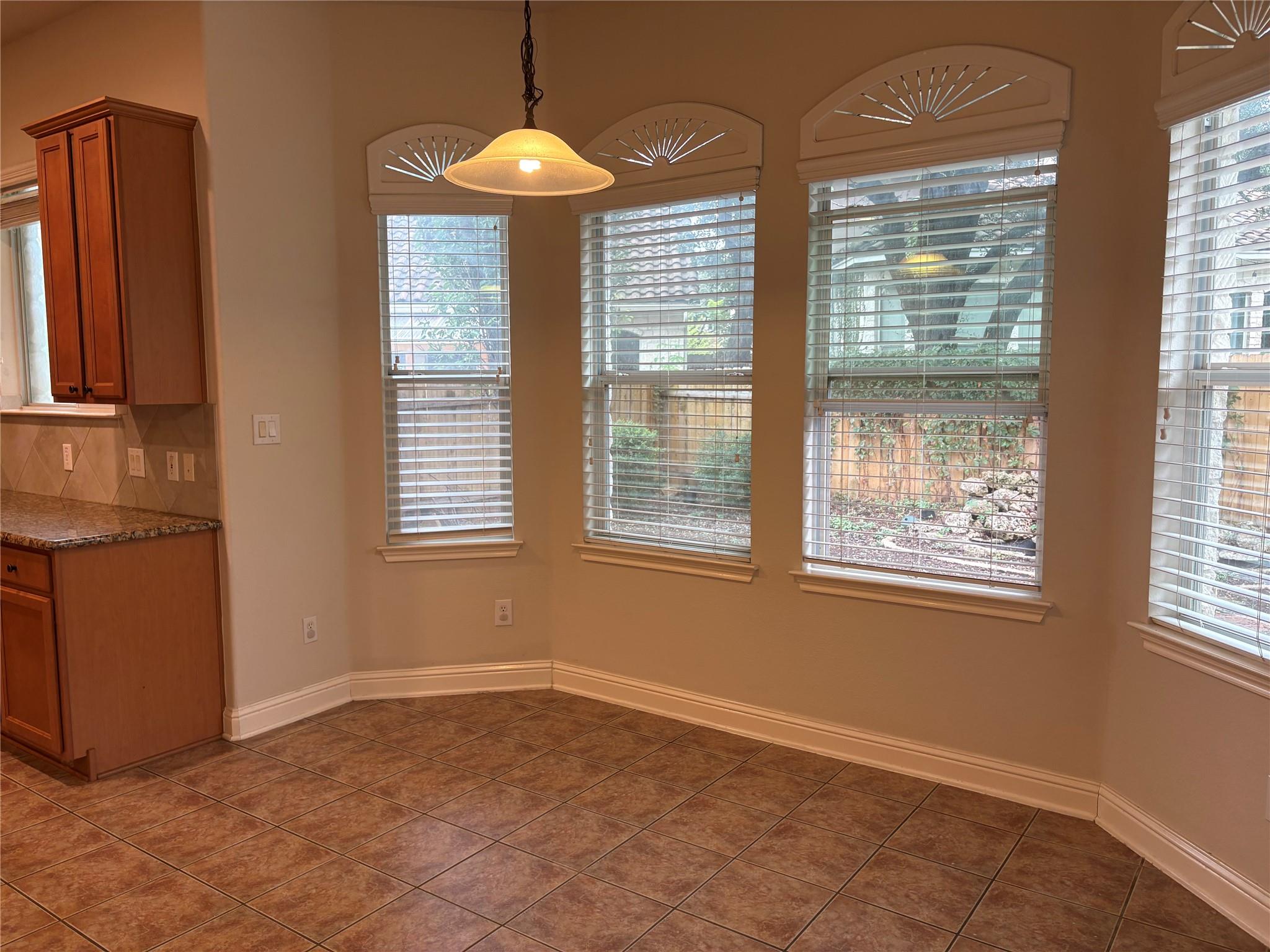 15209 Interlachen Dr Property Photo 8