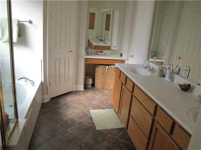 15209 Interlachen Dr Property Photo 11