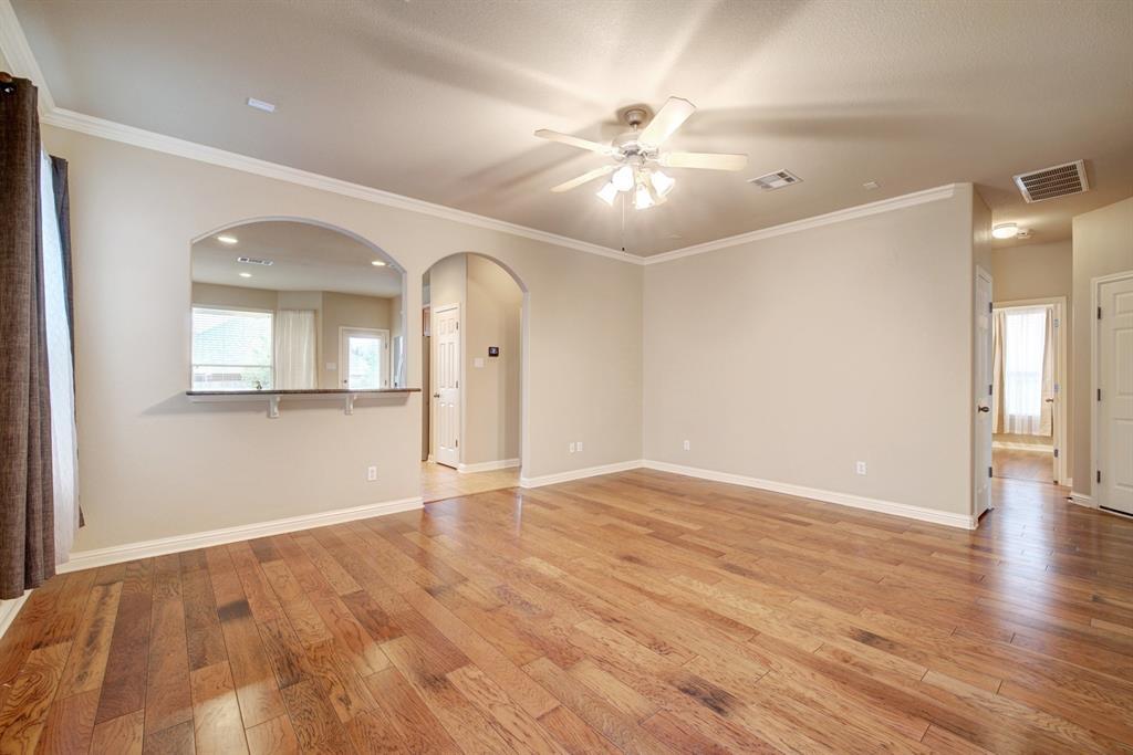 1696 Stonehaven Ln Property Photo 7