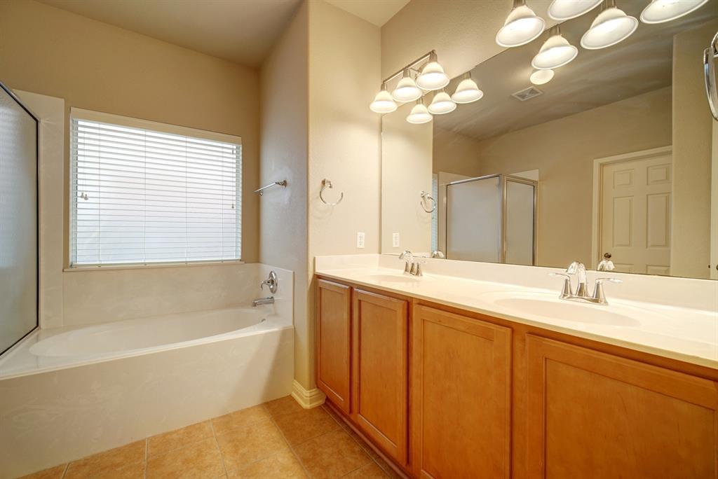 1696 Stonehaven Ln Property Photo 18
